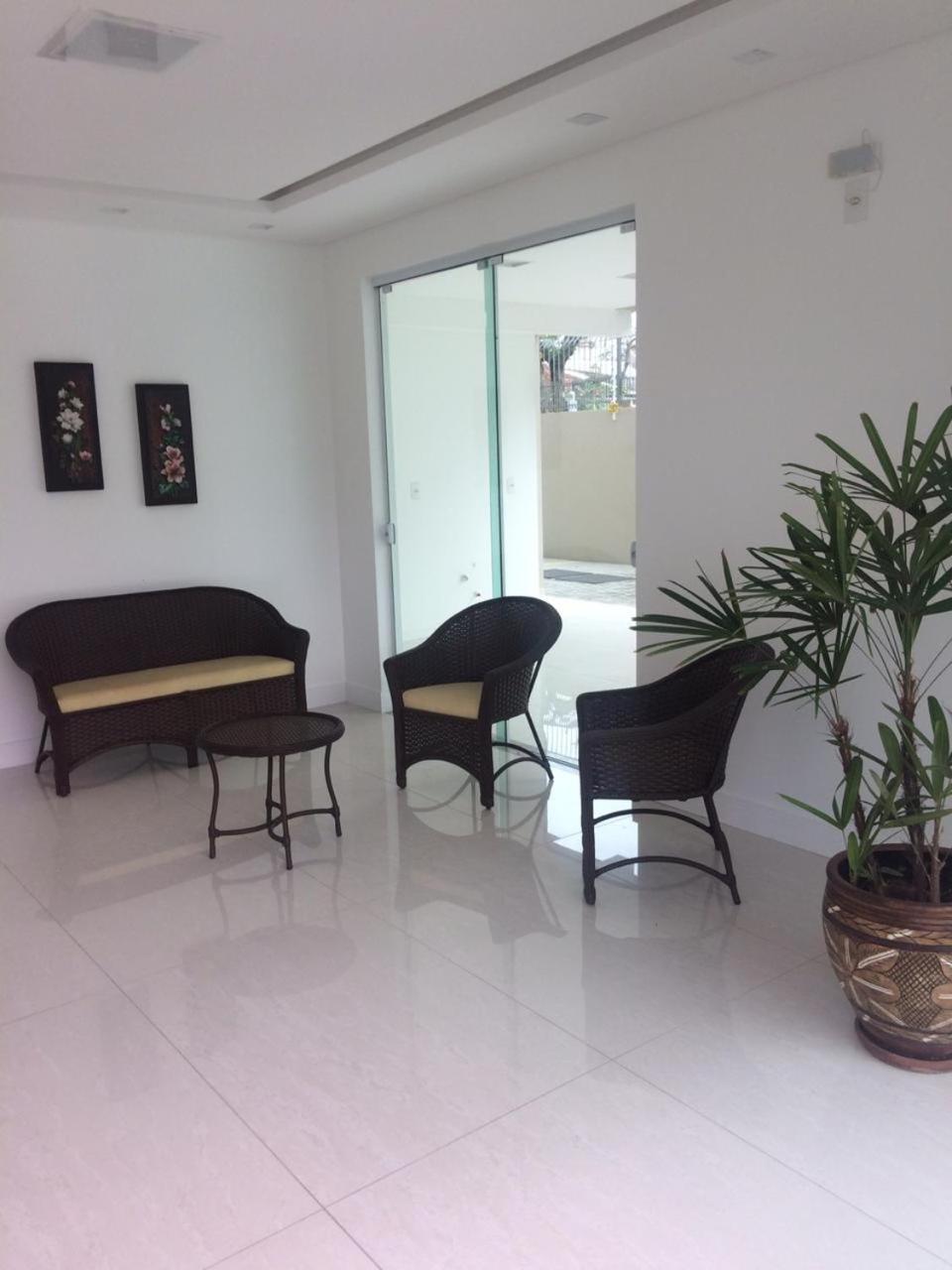 Lindo Apto, 50metros do mar, Ideal Para Familias