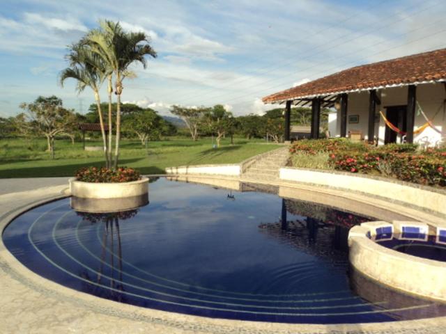 CASA CAMPESTRE LA CAMPIÑA LA VICTORIA Valle del Cauca ESPACIO COMPLETO