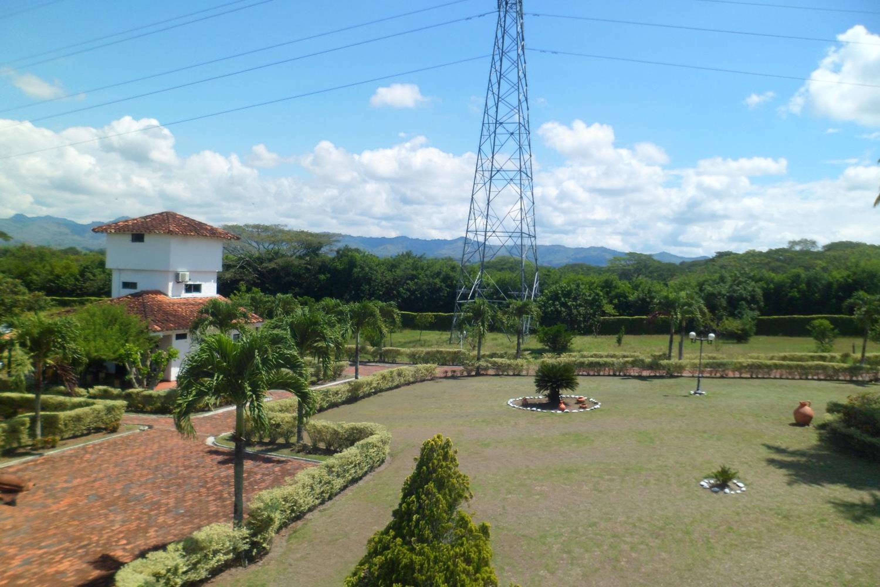CASA CAMPESTRE LA CAMPIÑA LA VICTORIA Valle del Cauca ESPACIO COMPLETO