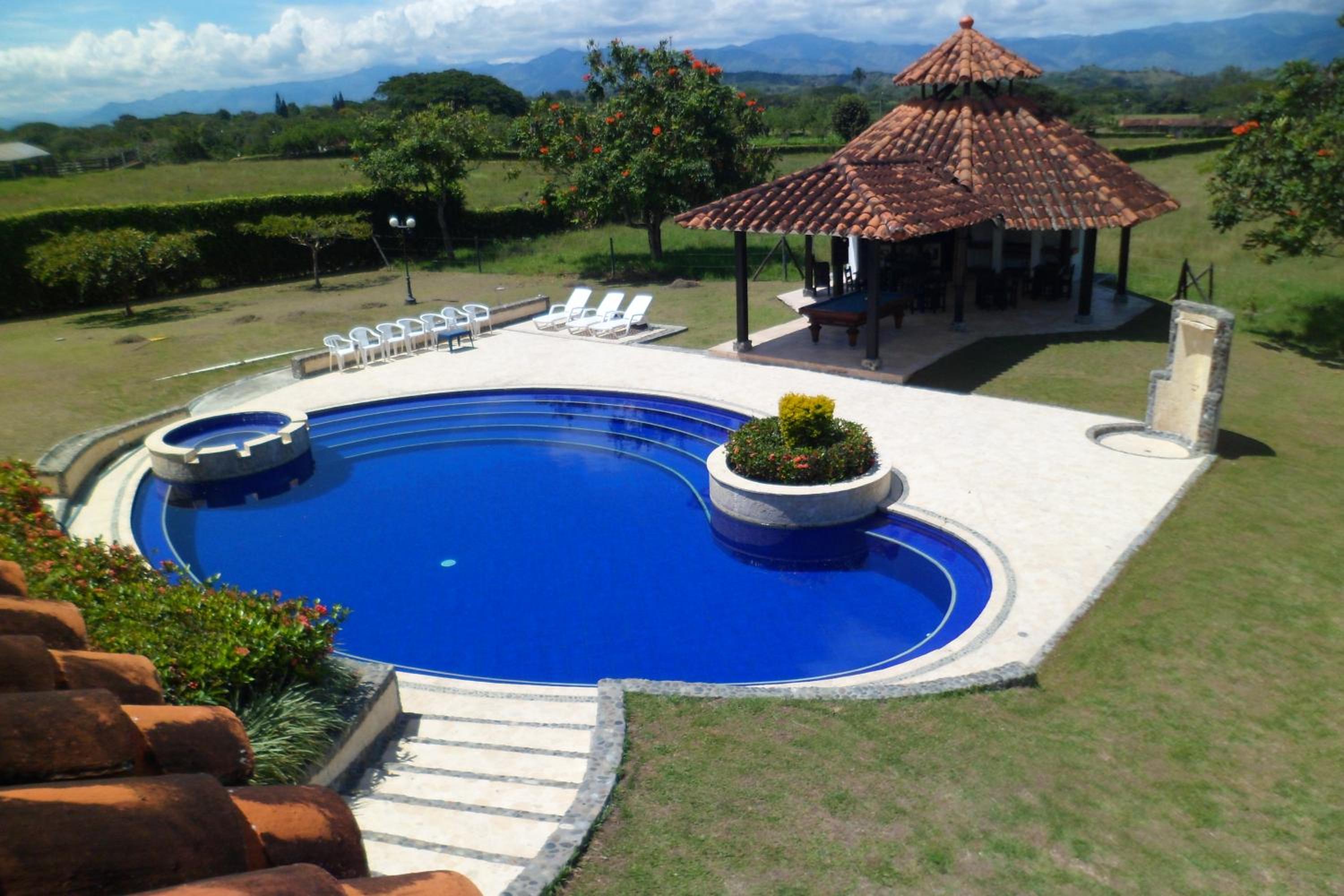 CASA CAMPESTRE LA CAMPIÑA LA VICTORIA Valle del Cauca ESPACIO COMPLETO