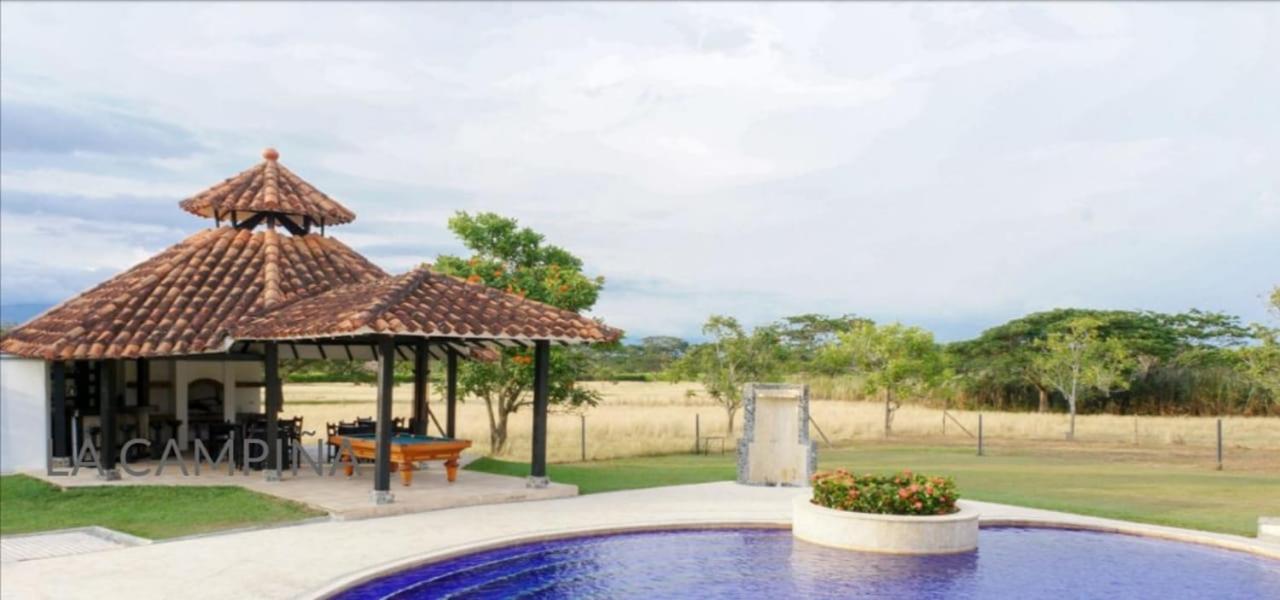 CASA CAMPESTRE LA CAMPIÑA LA VICTORIA Valle del Cauca ESPACIO COMPLETO