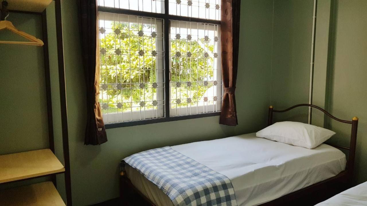 Baan U-Sabai บ้านอยู่สบาย