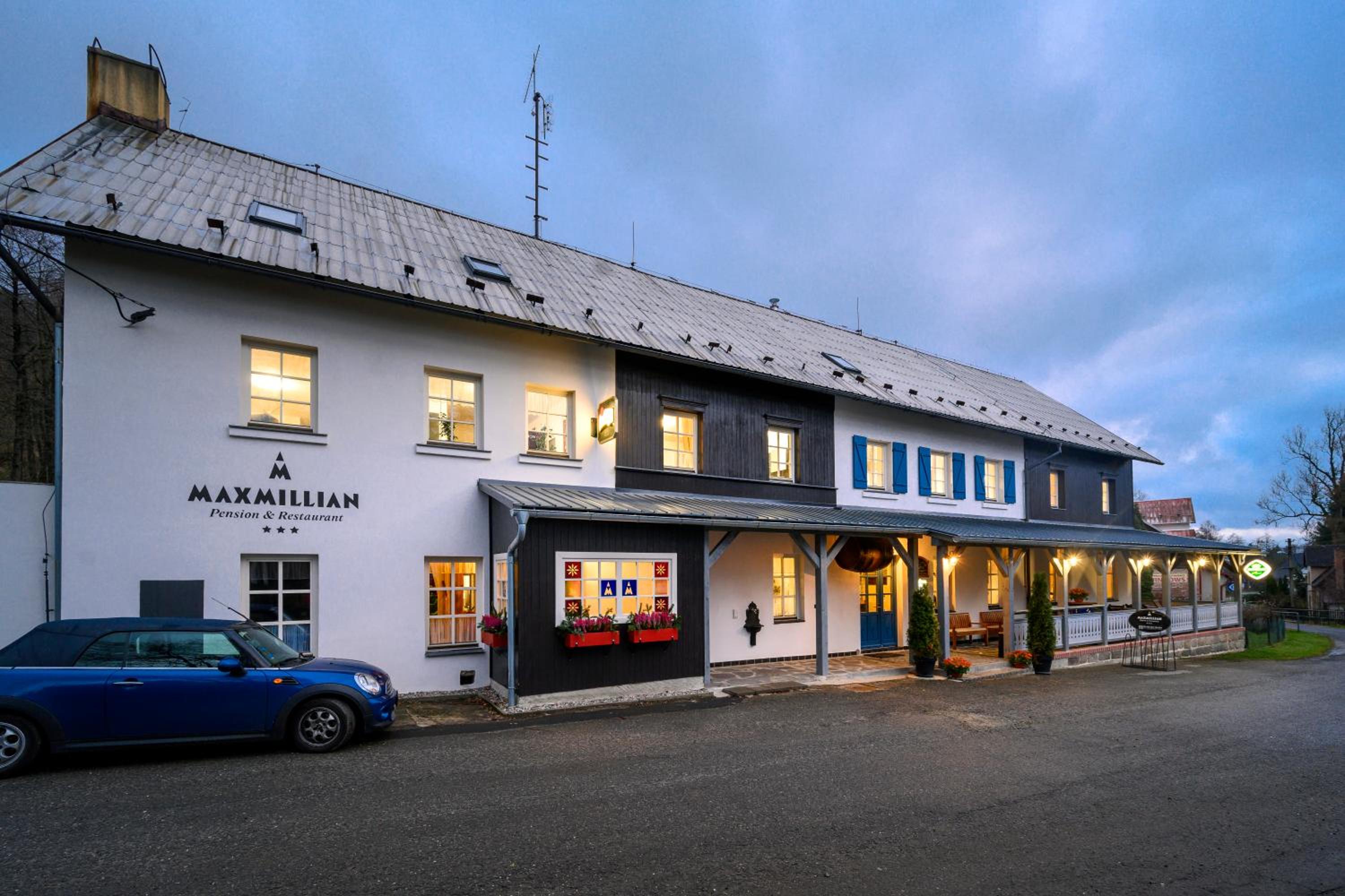MAXMILLIAN Pension & Restaurant