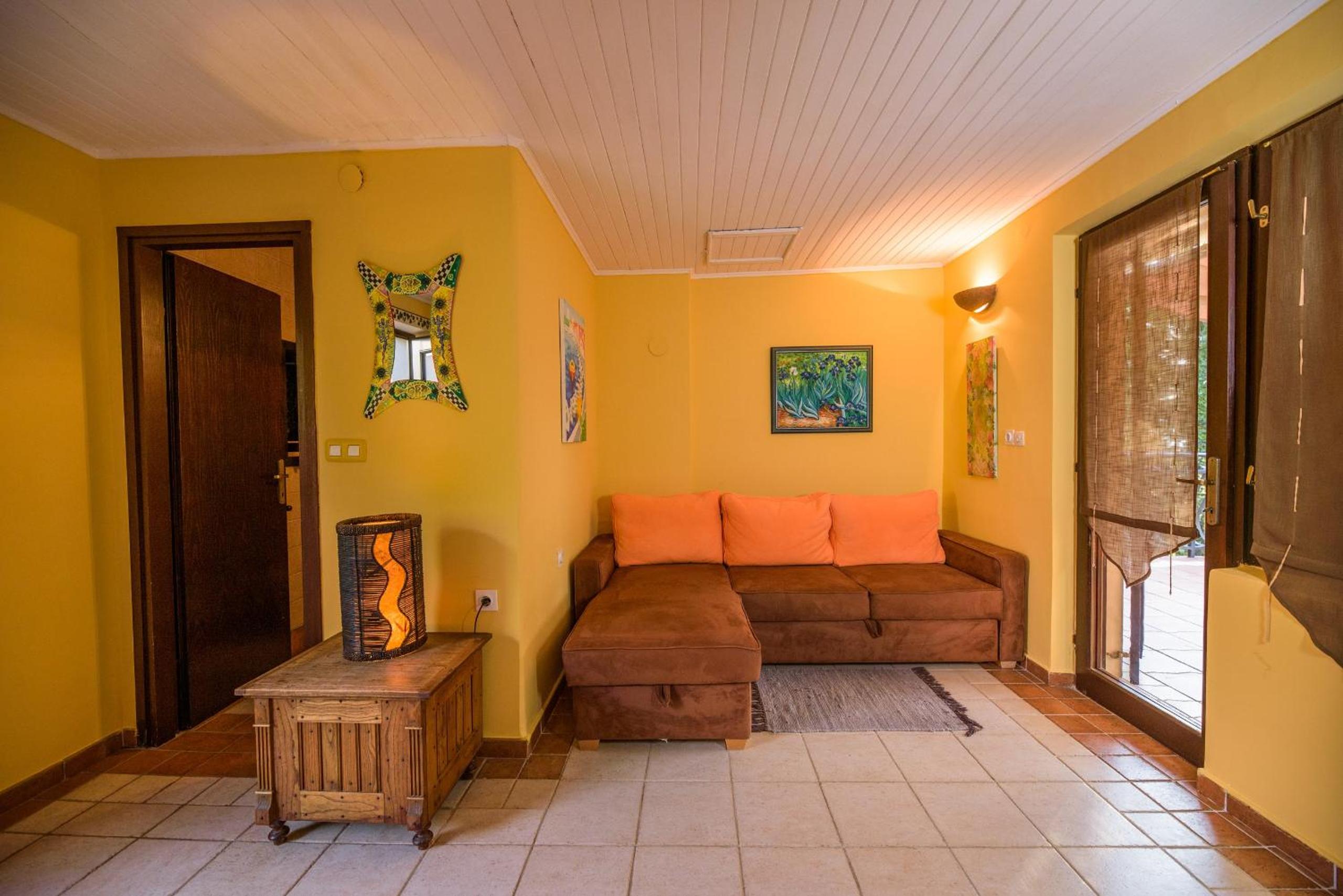 Holiday Home Lily-Just steps from the Sea