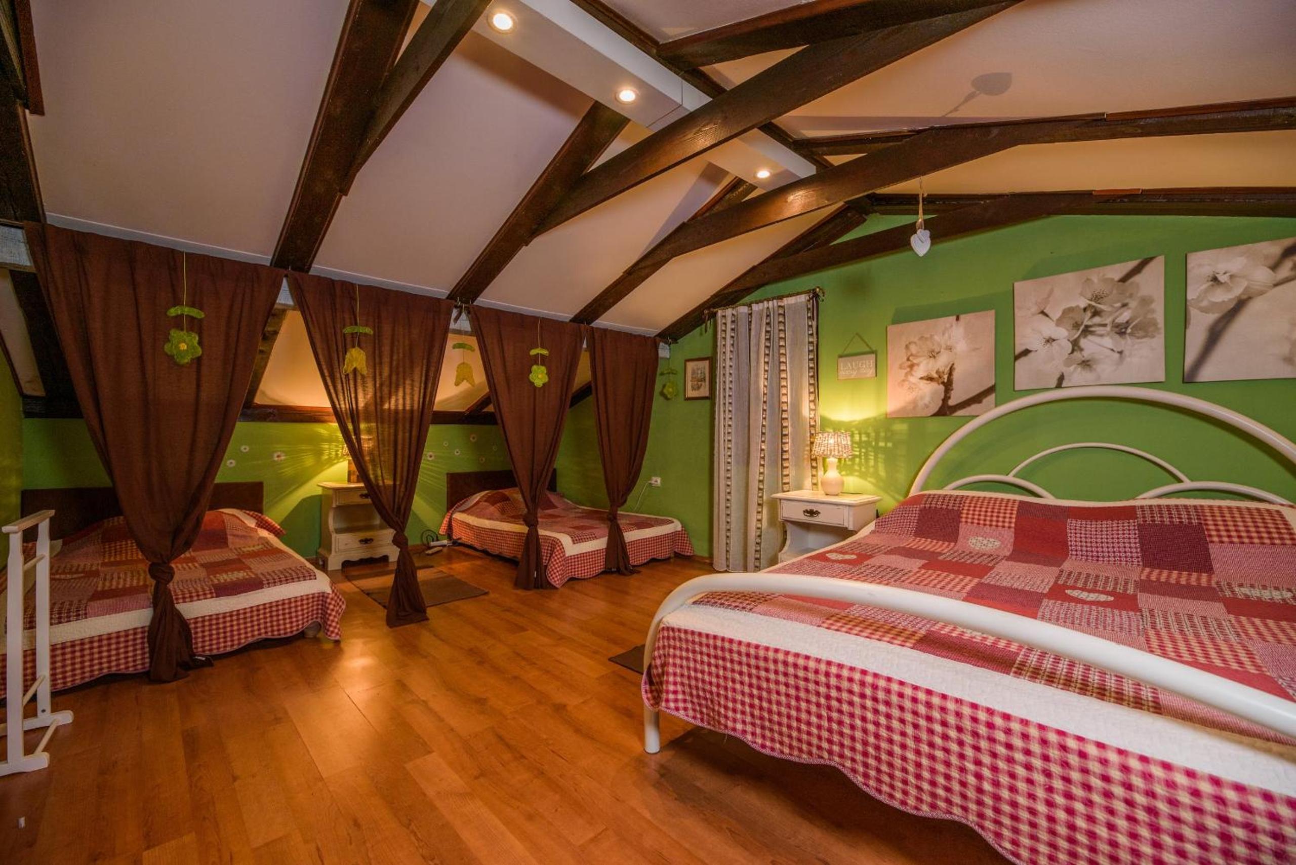 Holiday Home Lily-Just steps from the Sea