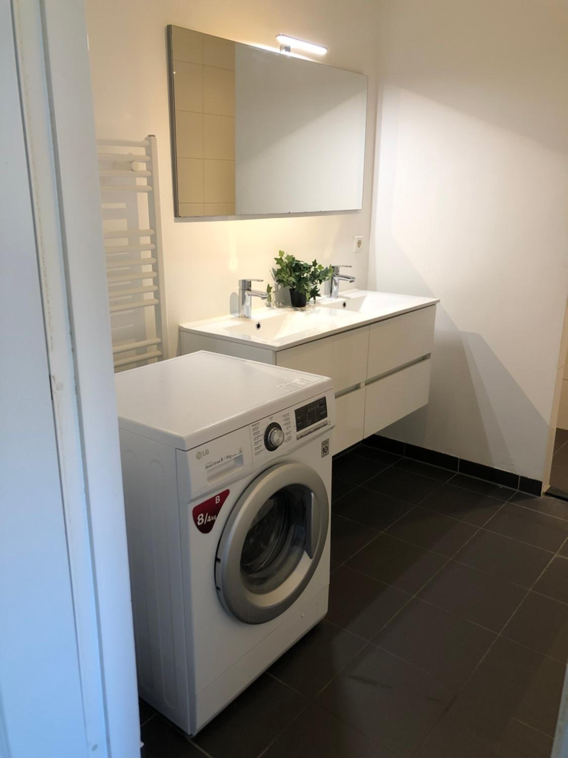 White Moon Apartment