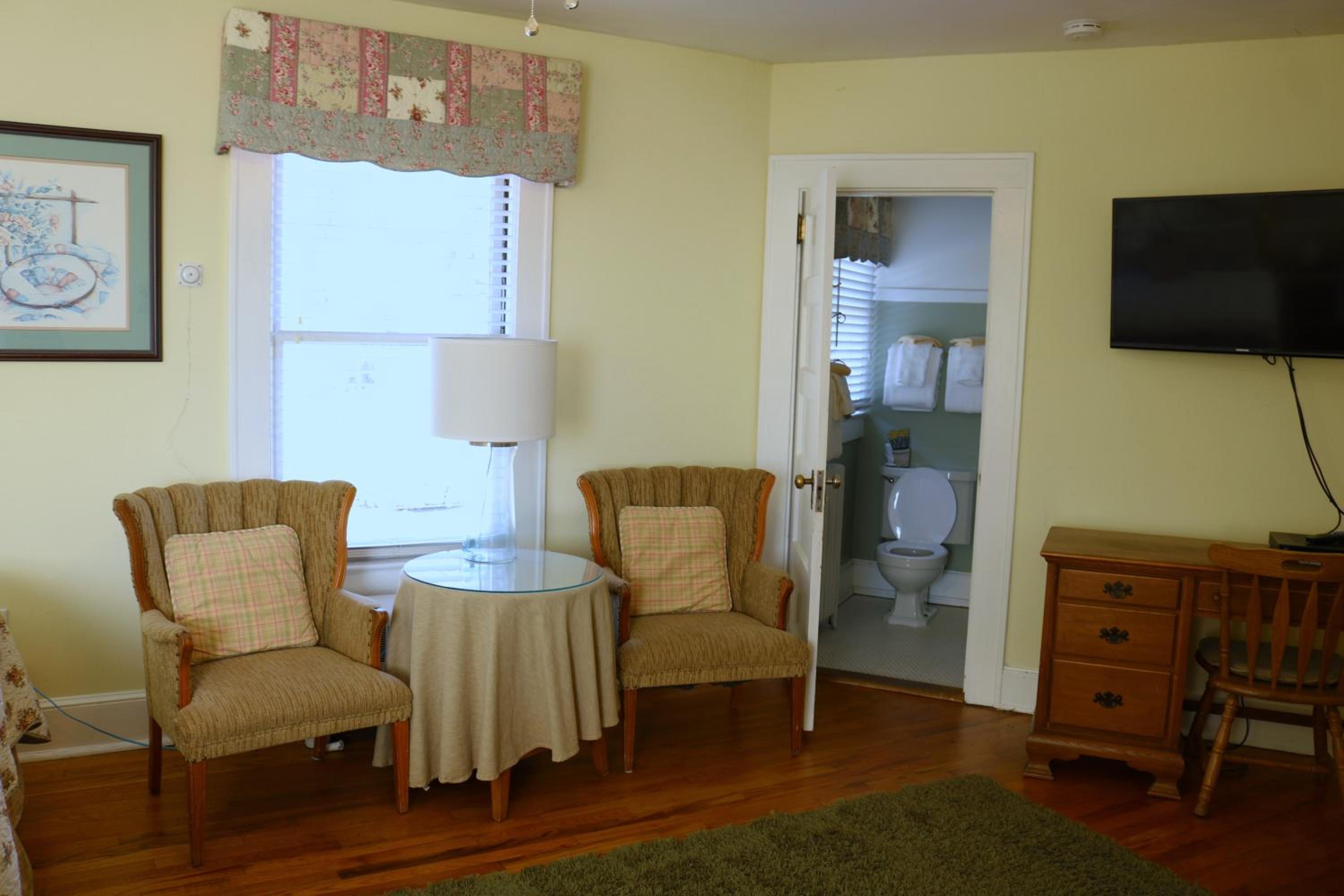 Echo Mountain Inn
