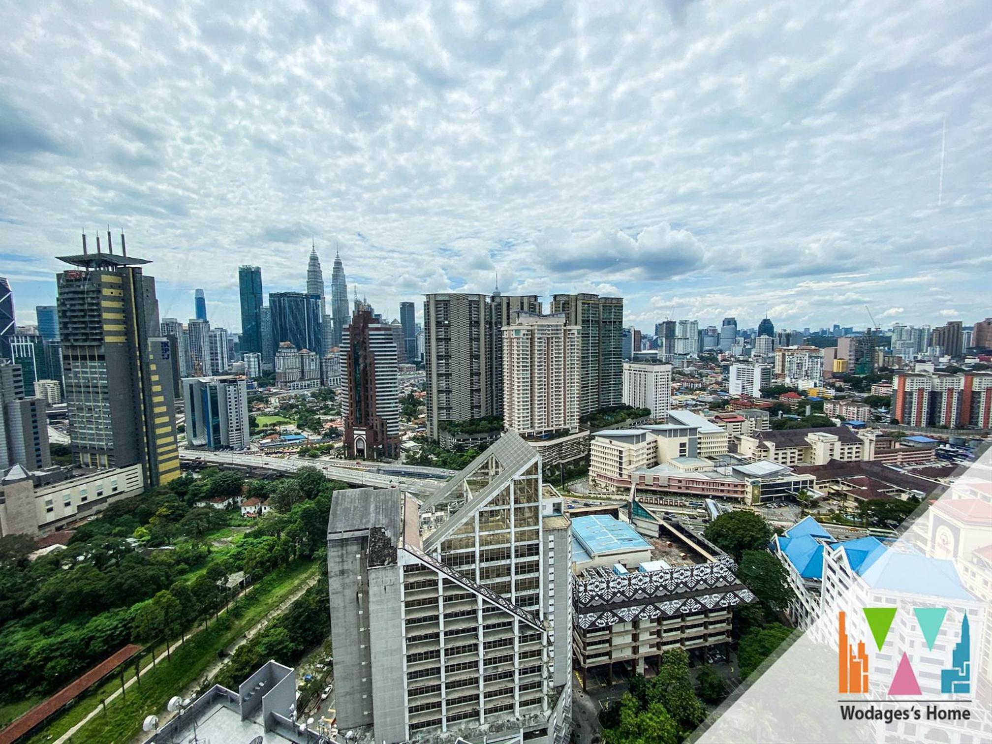 Expressionz KLCC by Wodages