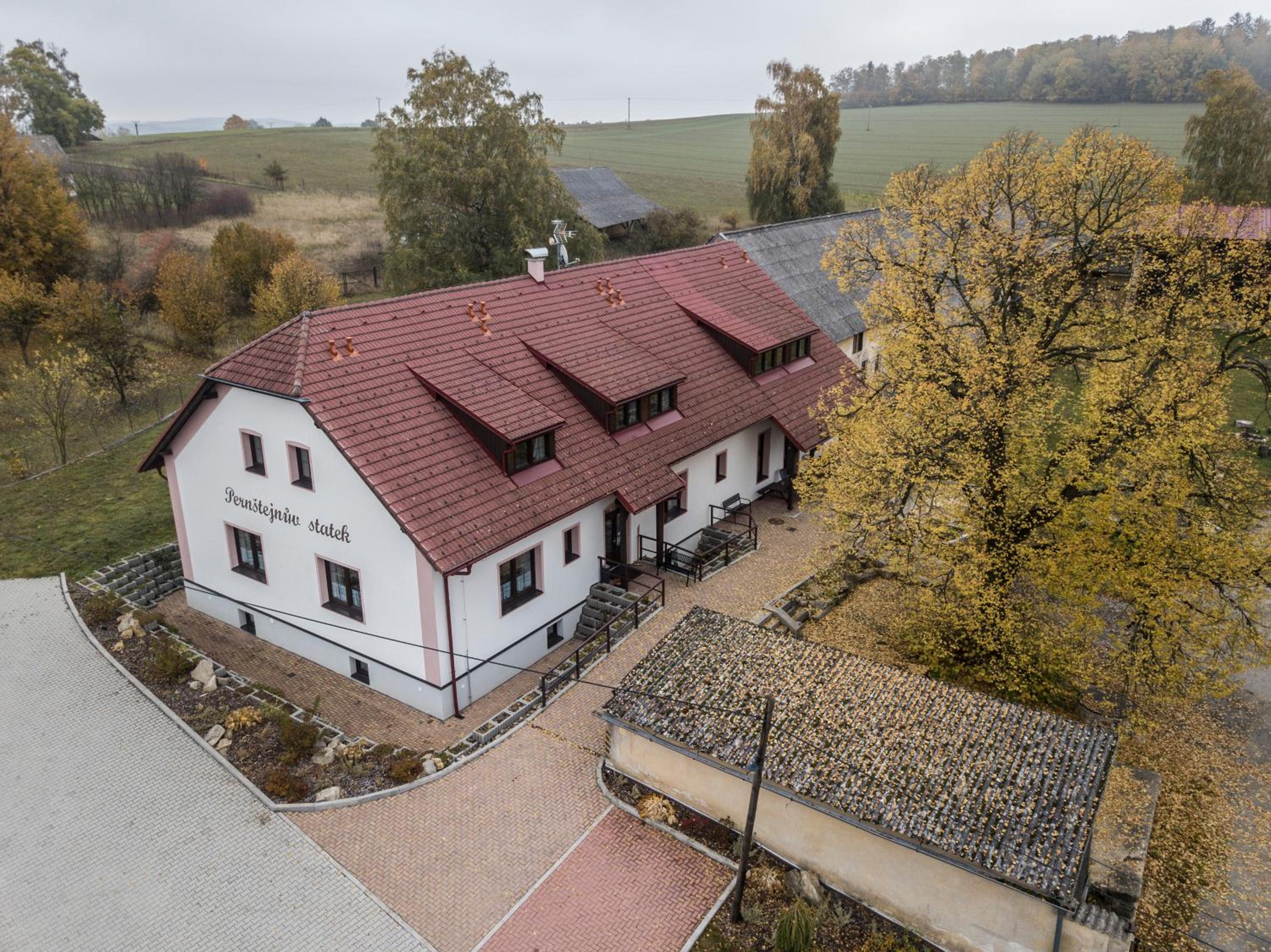 Pernštejnův statek