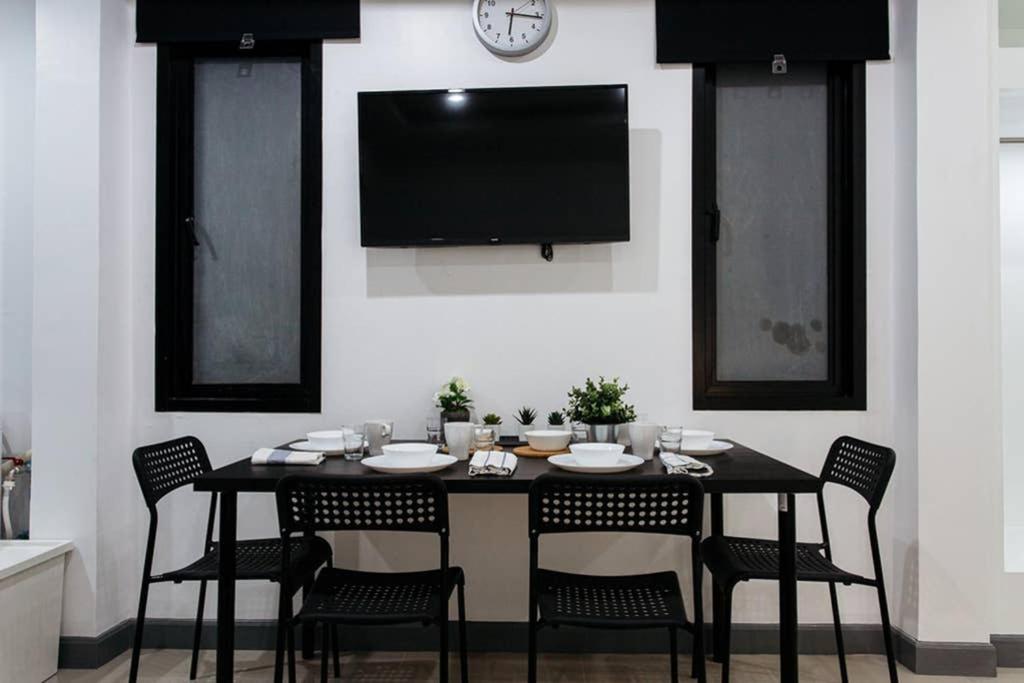 P2 Silom Large 2beds full kitchen WIFI 4-6pax