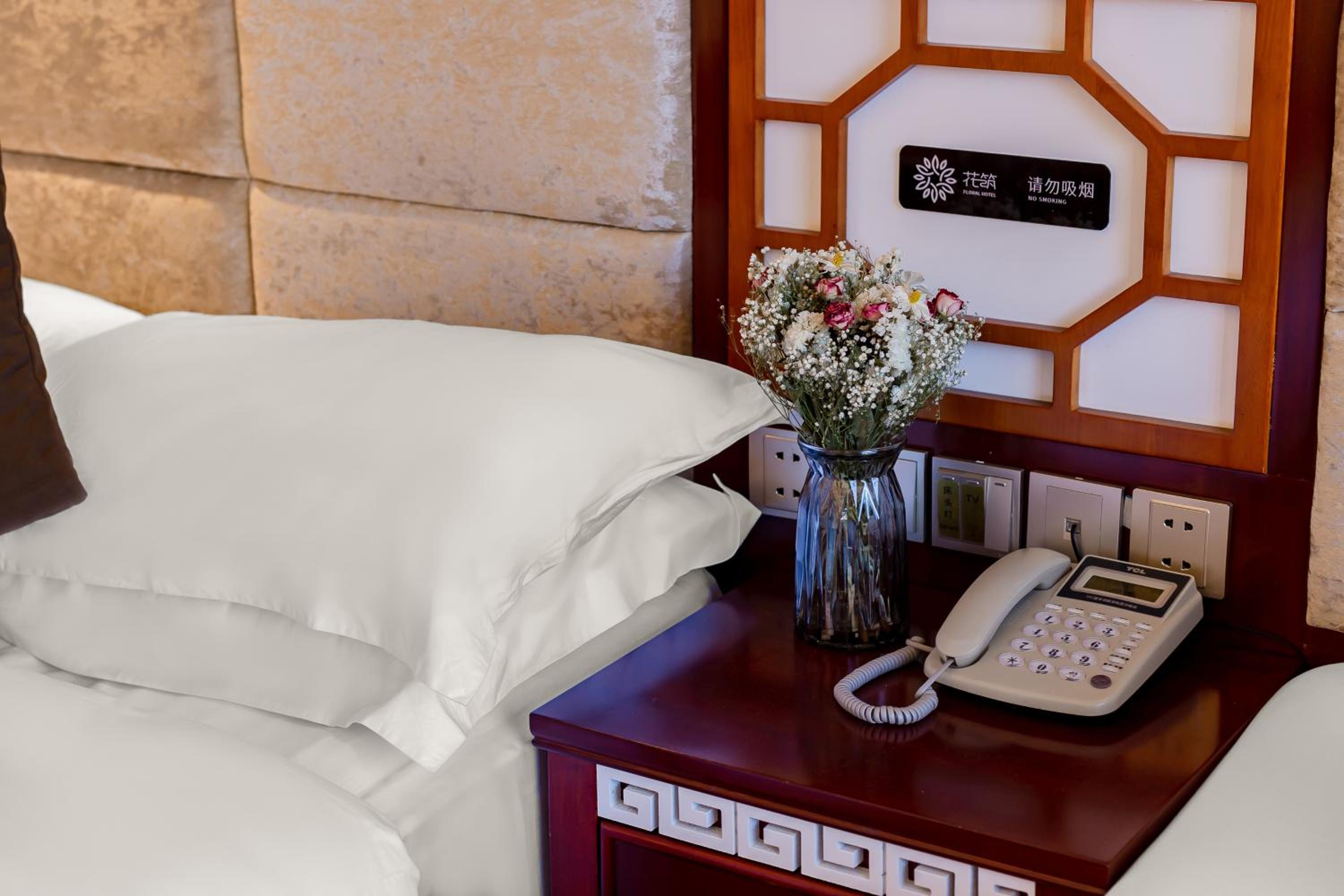Floral Hotel · Shangri-la Blue Sky view 5