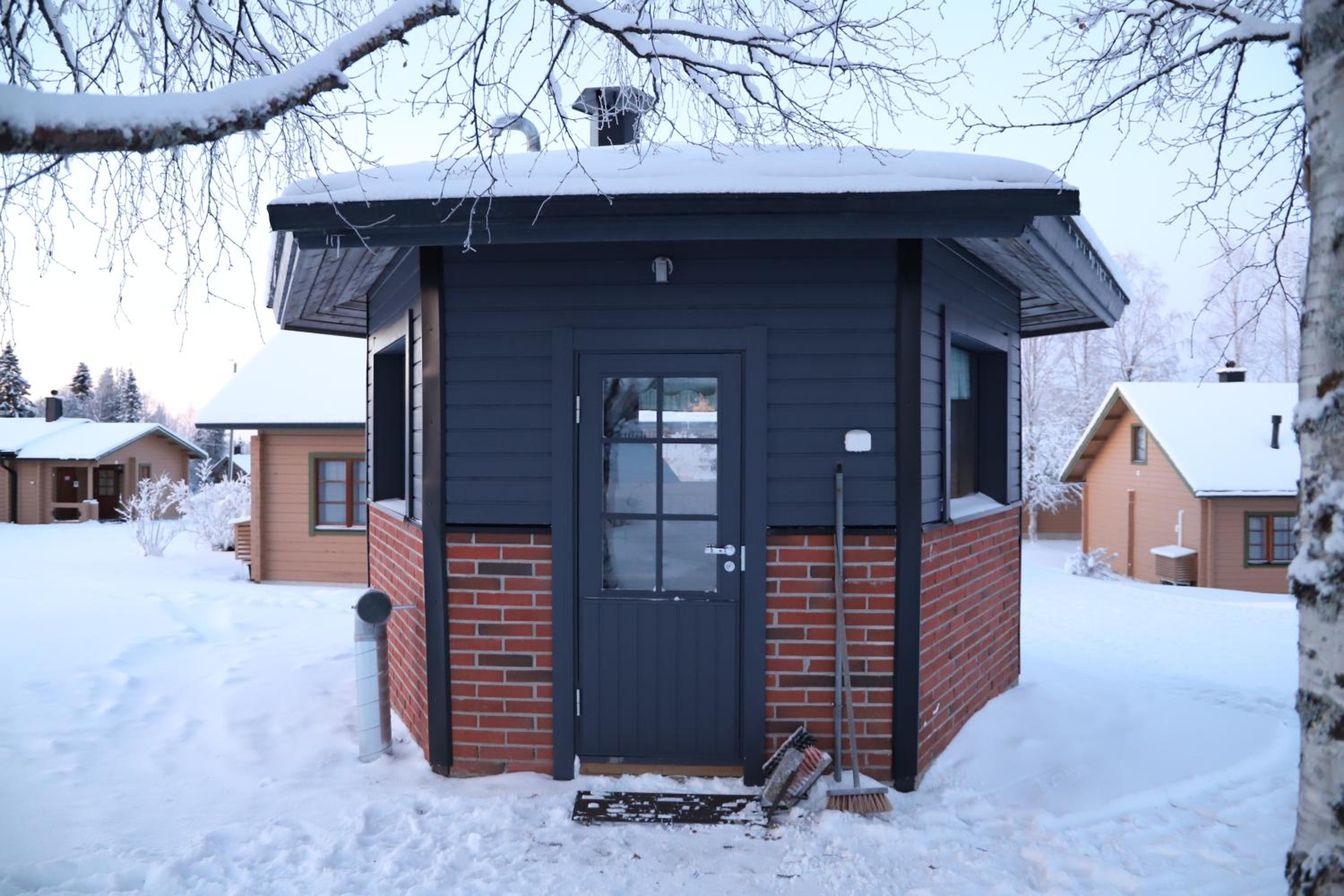 Photo 8
