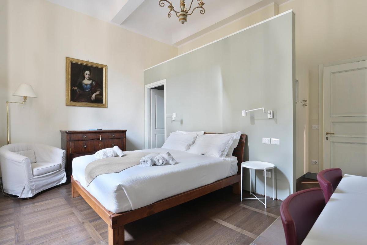 Apt. Salvia Pauline Suites, Palazzo Borghese photo 4