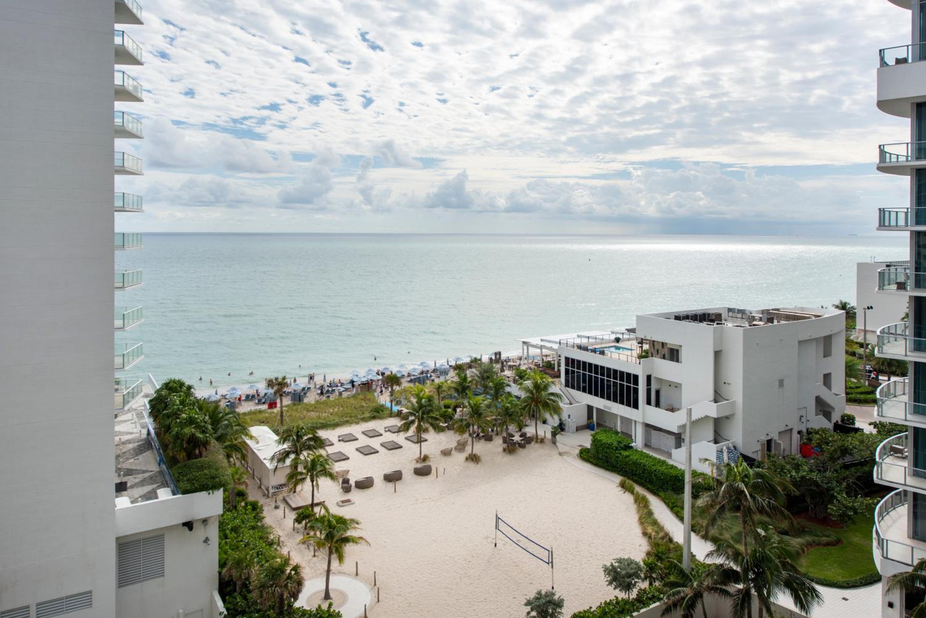 Paradise on Hollywood Beach 2 bed 2 bath view 2