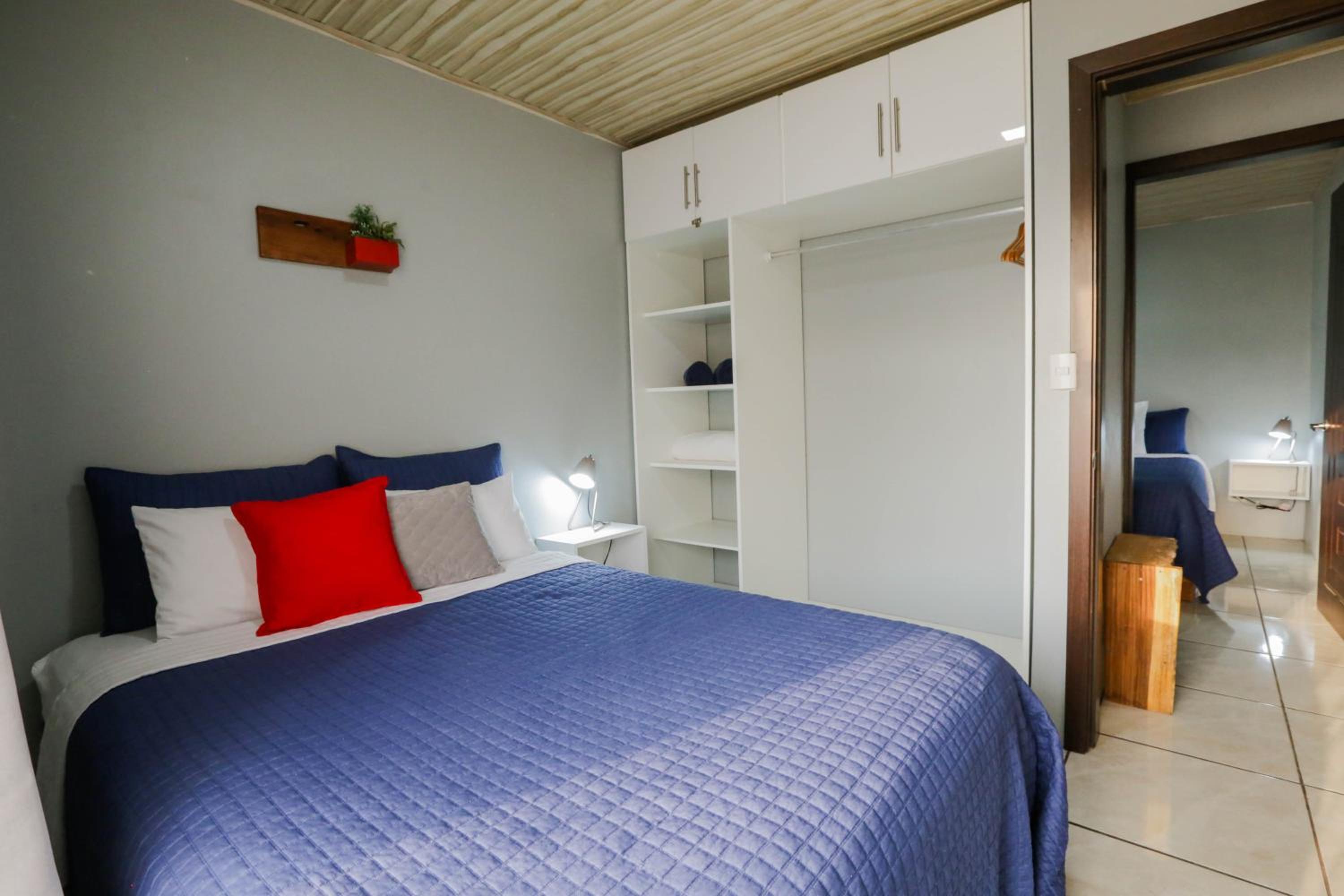 Casa Suculenta ,Monteverde con Jacuzzi Privado y Lavandería