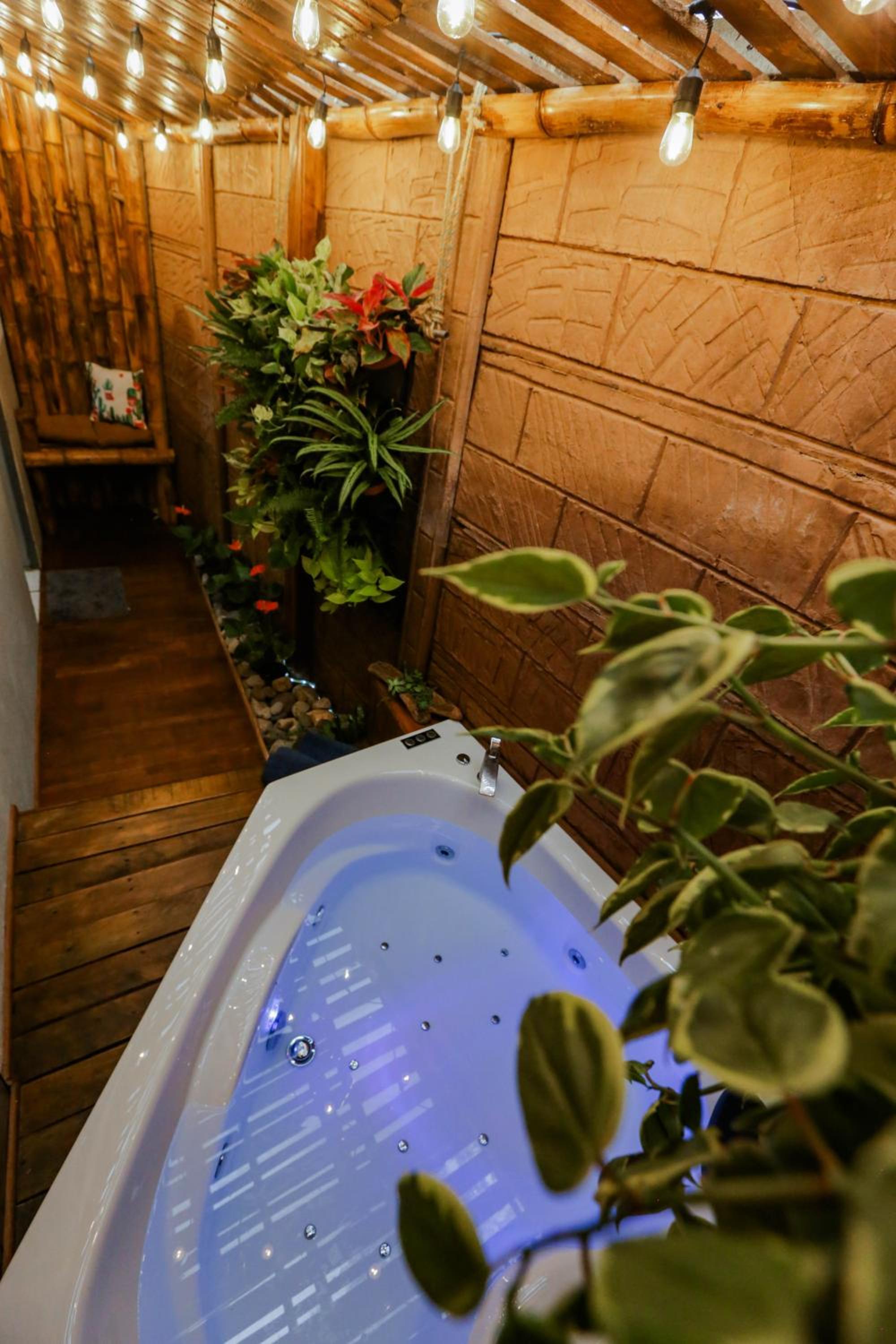 Casa Suculenta ,Monteverde con Jacuzzi Privado y Lavandería