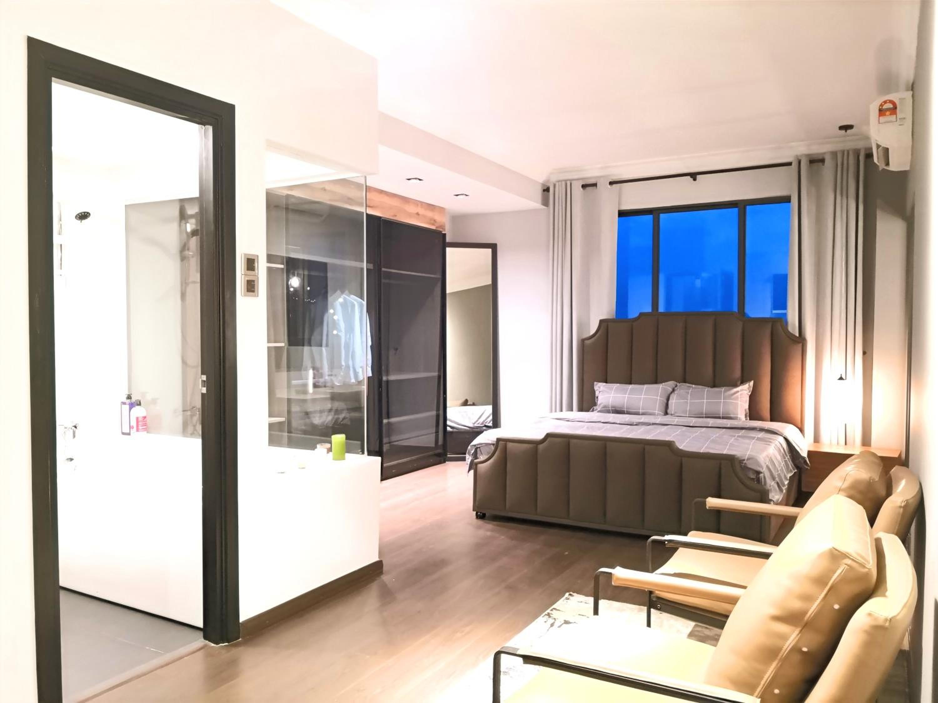 Hotel Baby & kids friendly, JB CIQ, Romantic Duplex - Image 1