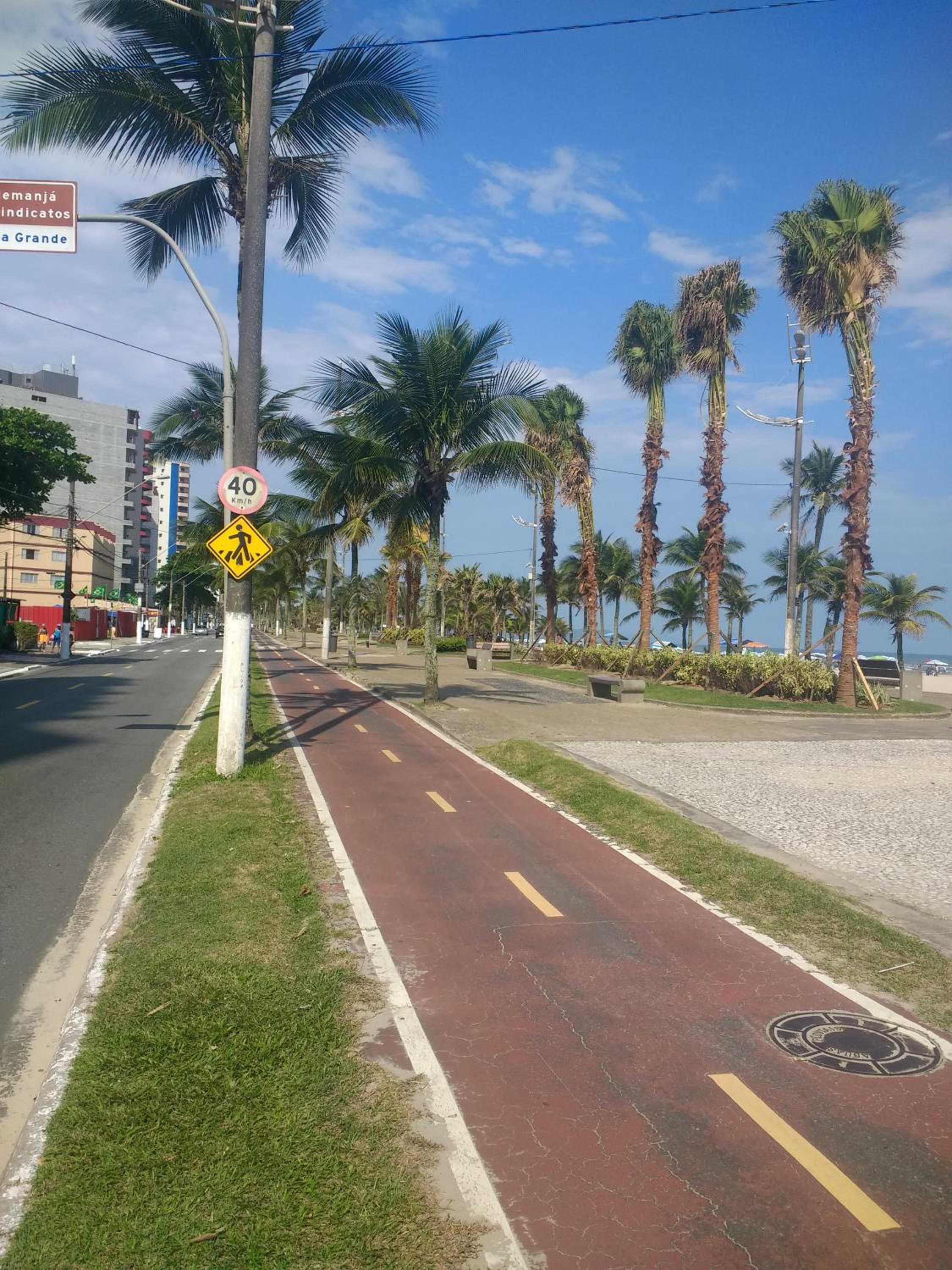 Vila Mirim-Pé na areia