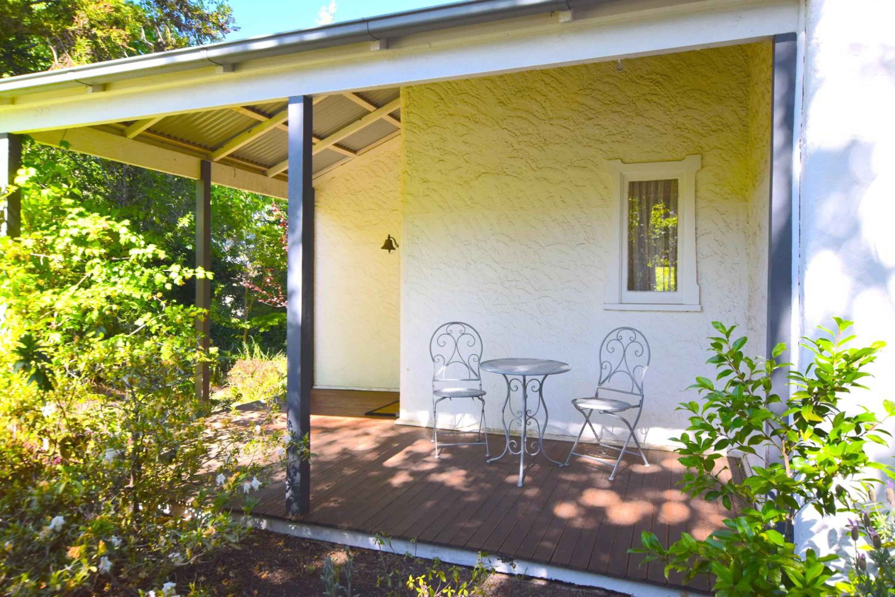 Mintie Cottage on Leura Mall