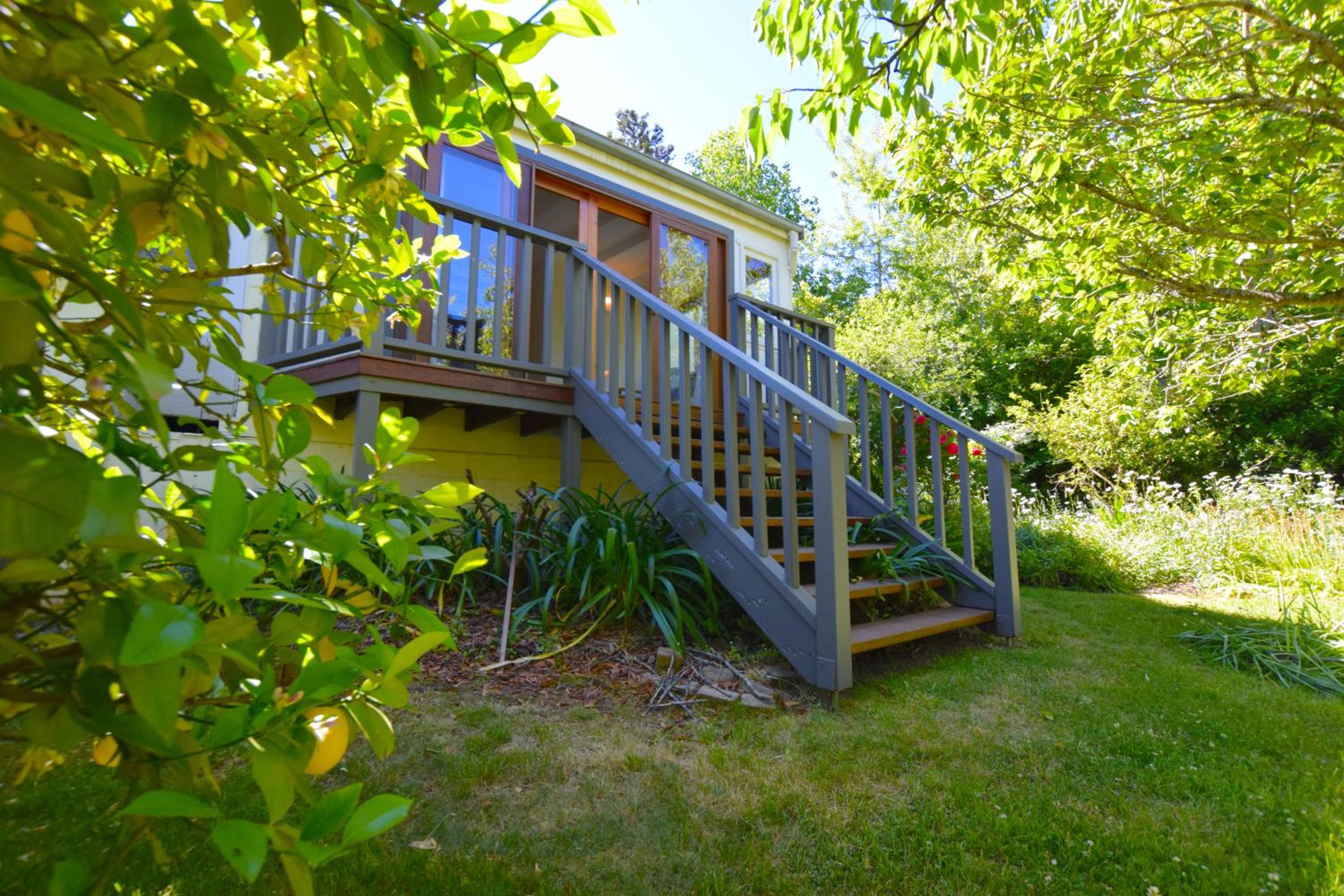 Mintie Cottage on Leura Mall