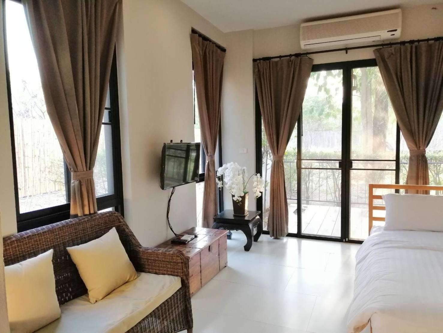Tharaburi Resort