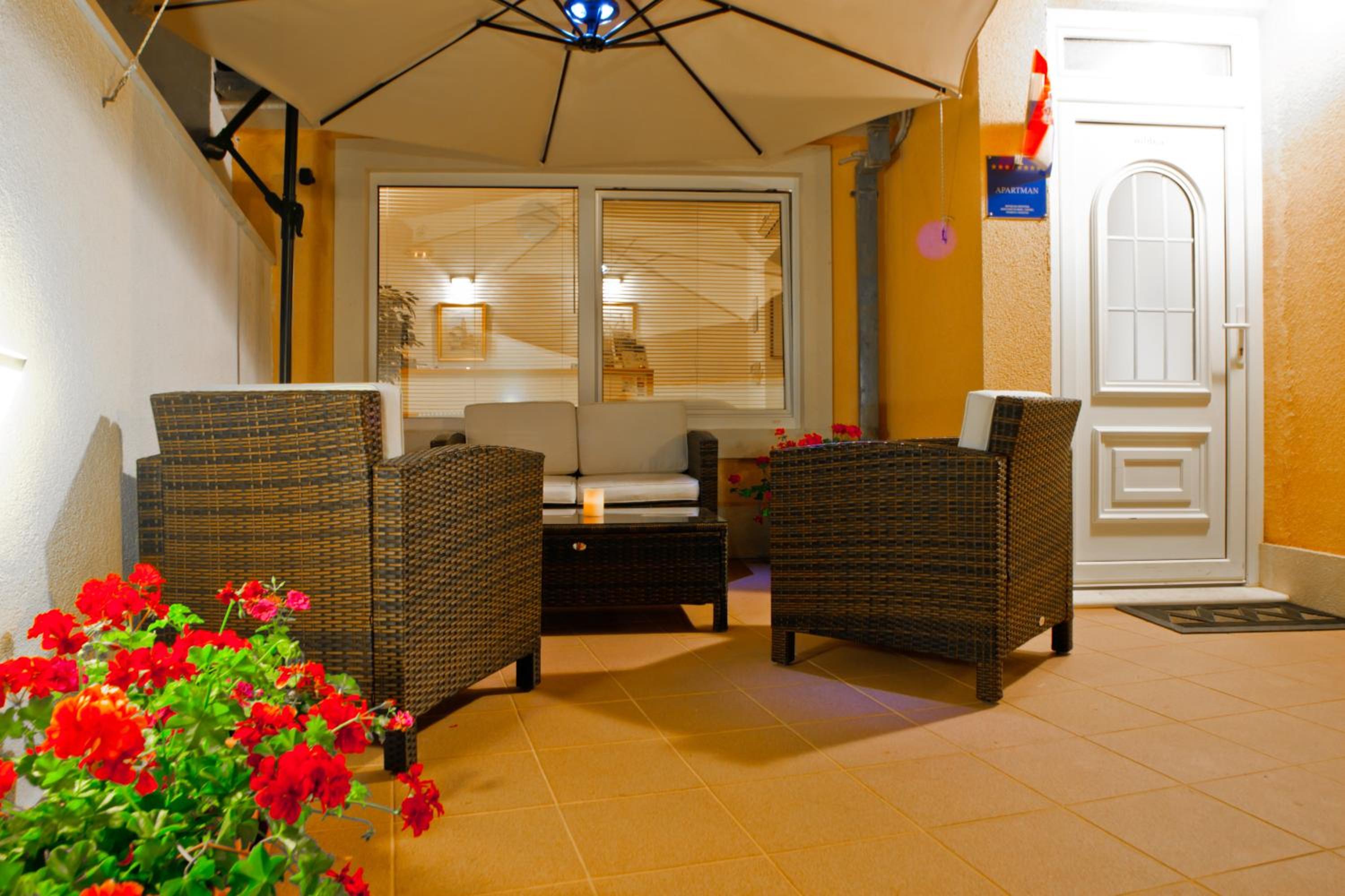 Villa Midea view 3