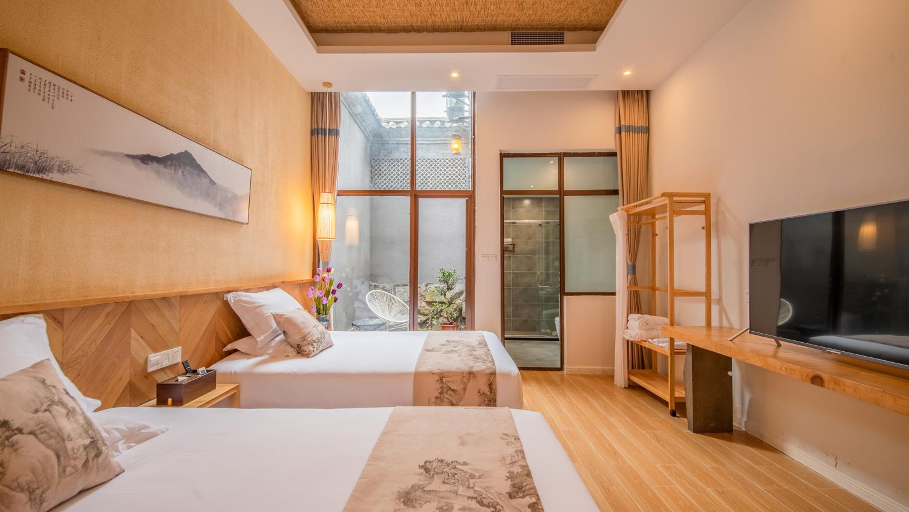 Shan Ju Qiu Ming Floral Hotel in Tengchong 花筑 腾冲山居秋暝精品客栈