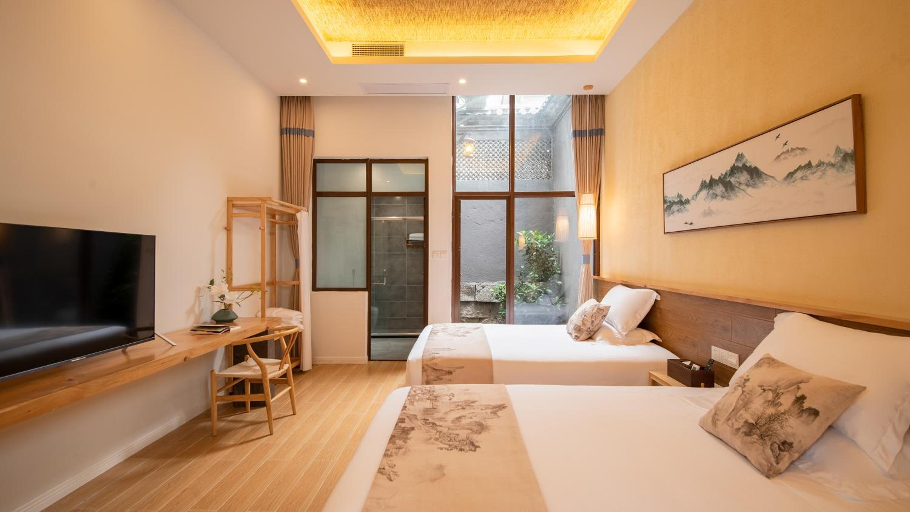 Shan Ju Qiu Ming Floral Hotel in Tengchong 花筑 腾冲山居秋暝精品客栈