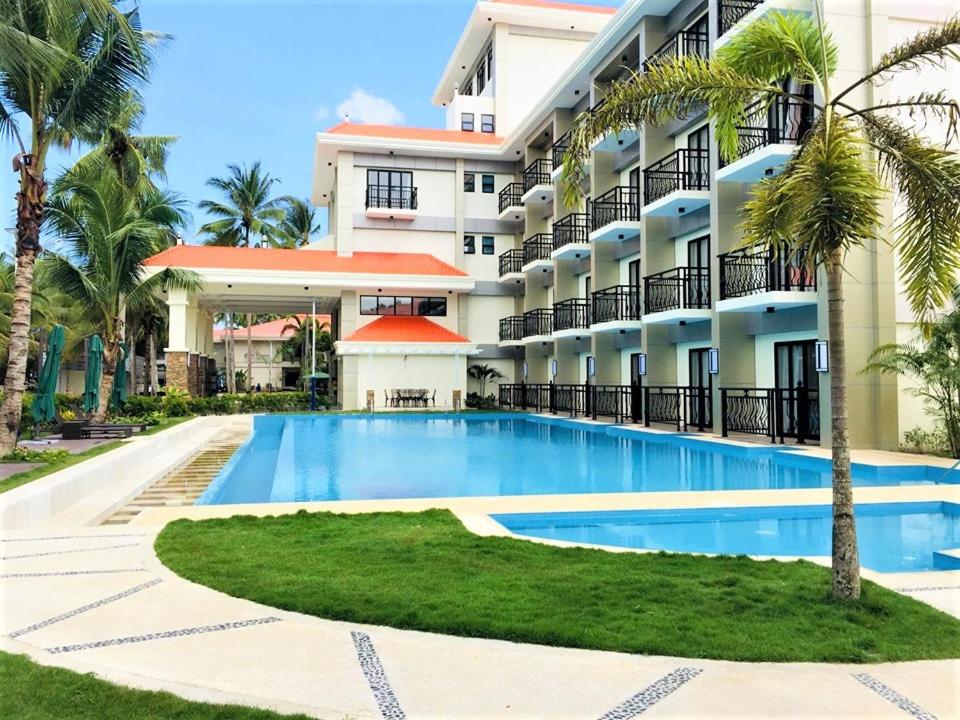 Costa Palawan Resort