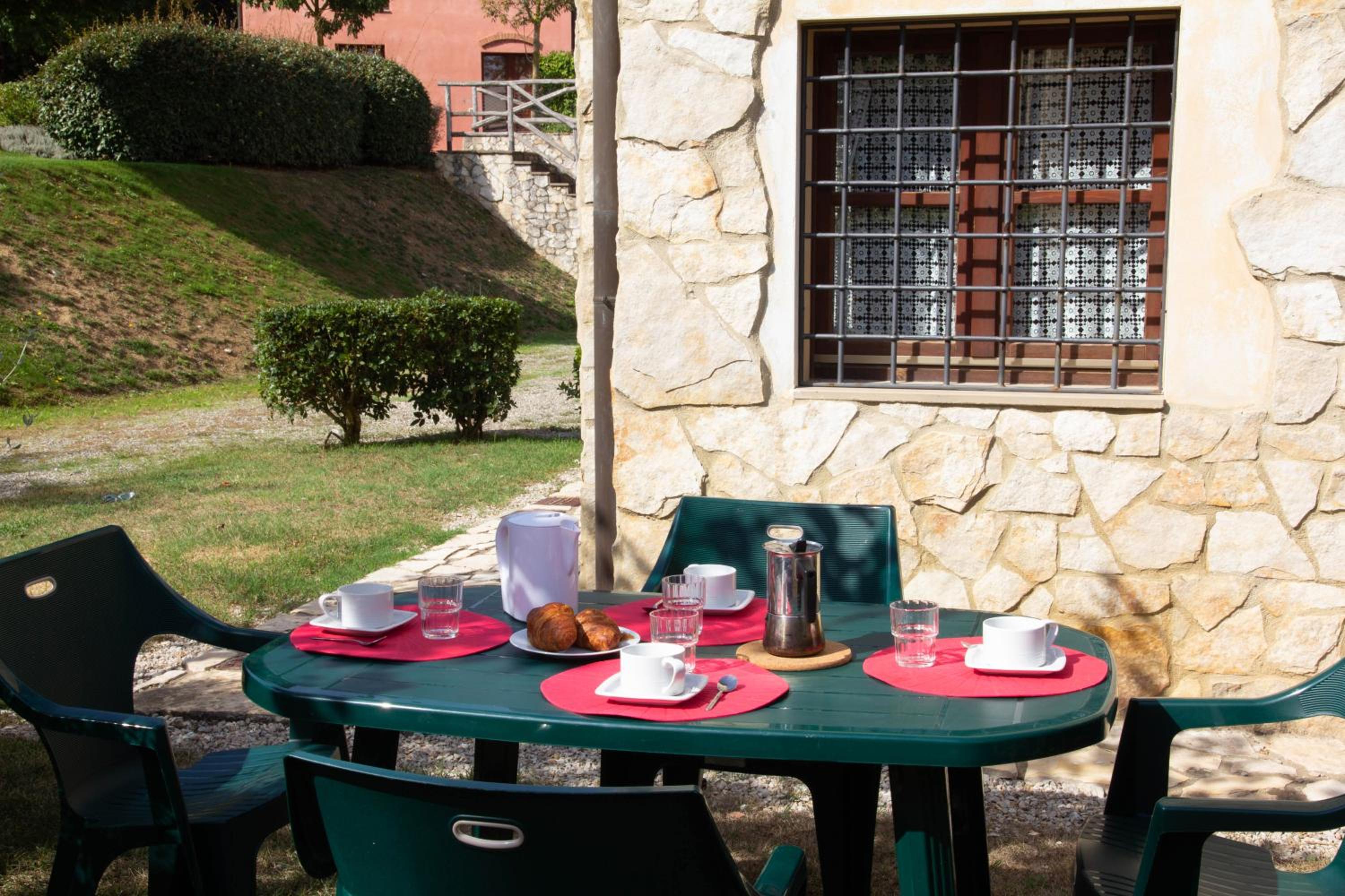 Tuscany Country Apartments