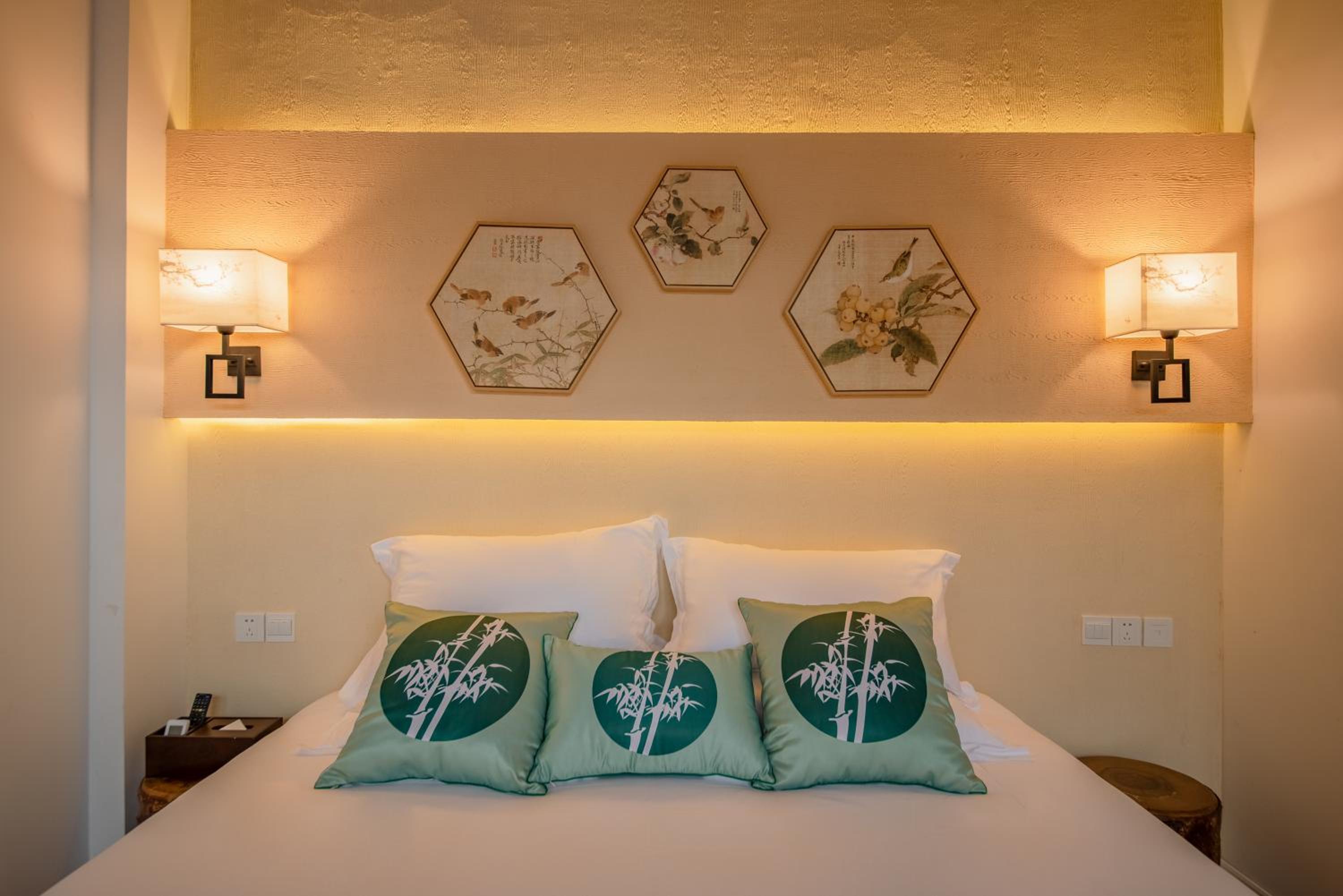 Shan Ju Qiu Ming Floral Hotel in Tengchong 花筑 腾冲山居秋暝精品客栈