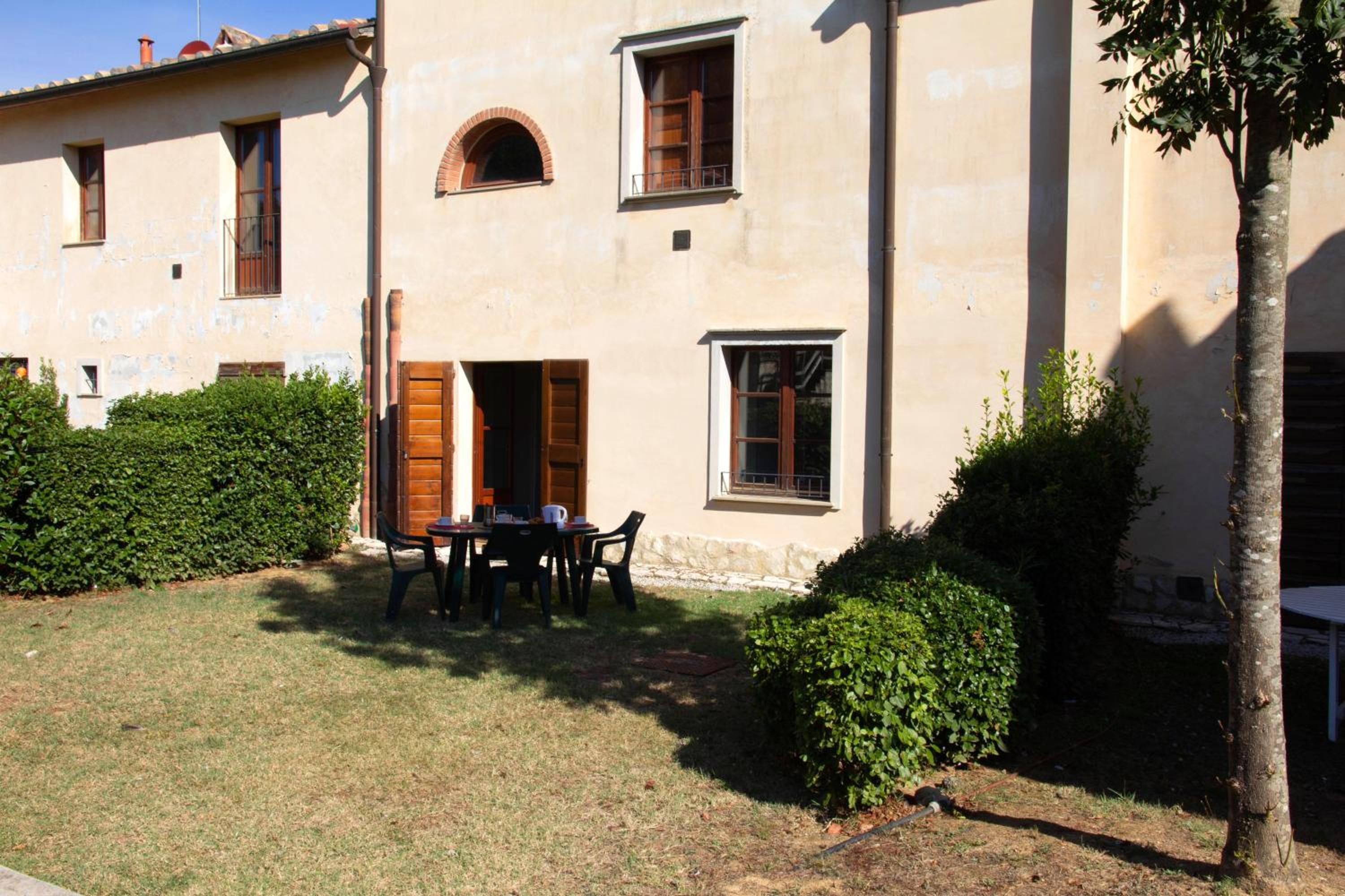 Tuscany Country Apartments