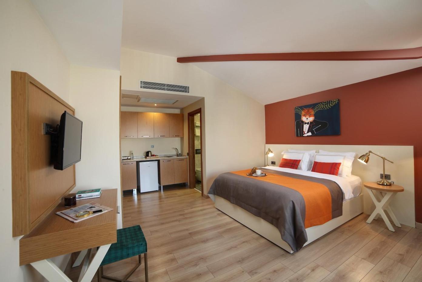 The Fox Otel - Image 38