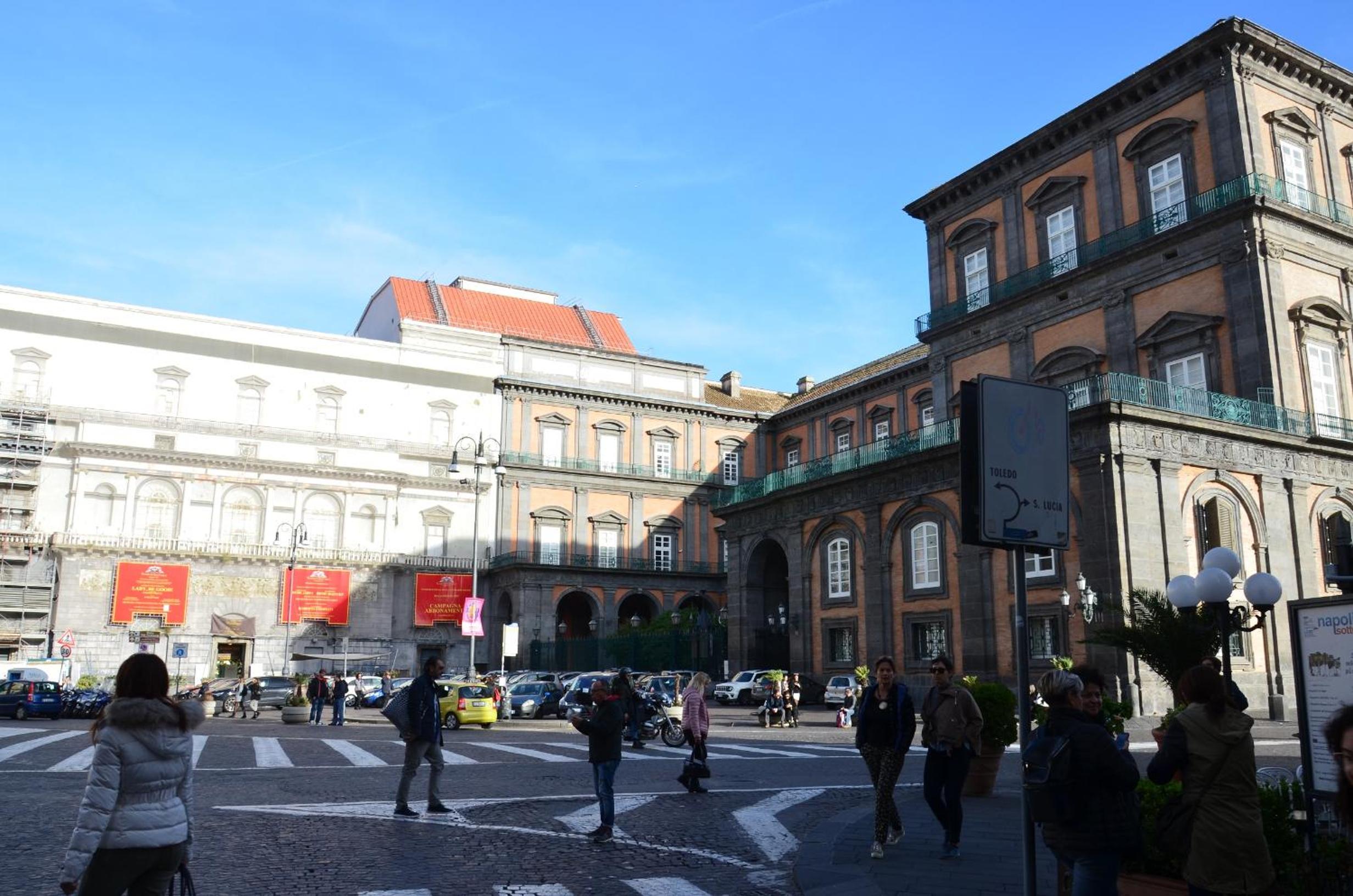 La casa Spagnola Napoli