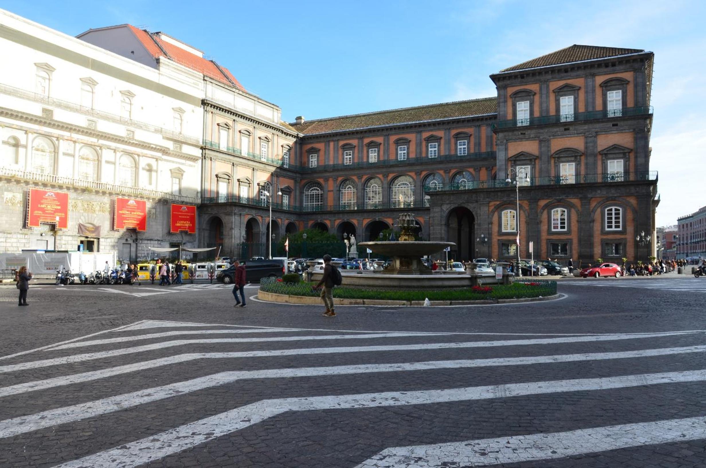 La casa Spagnola Napoli