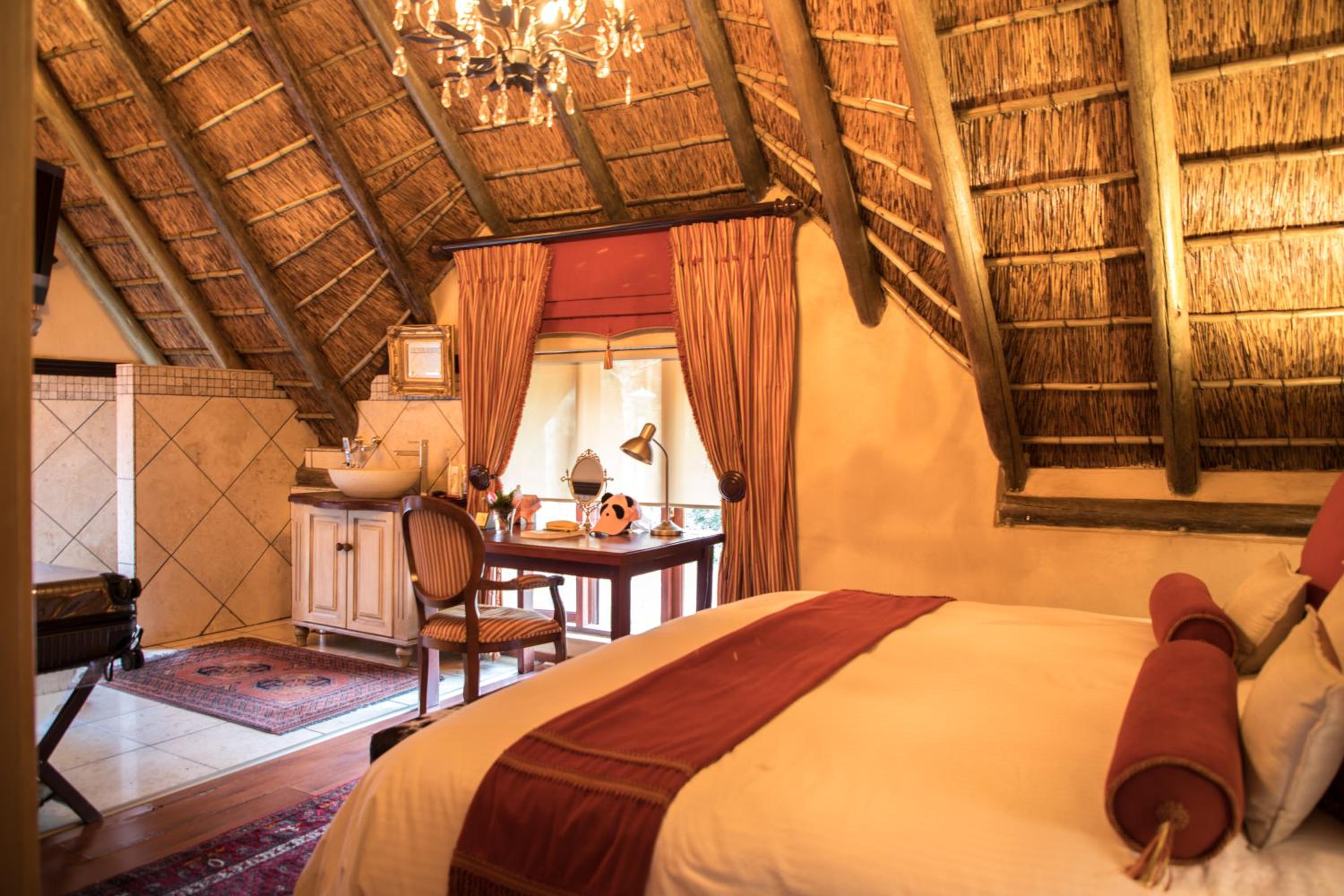 Wings and Water Guesthouse on 57 Nicklaus Street view 3