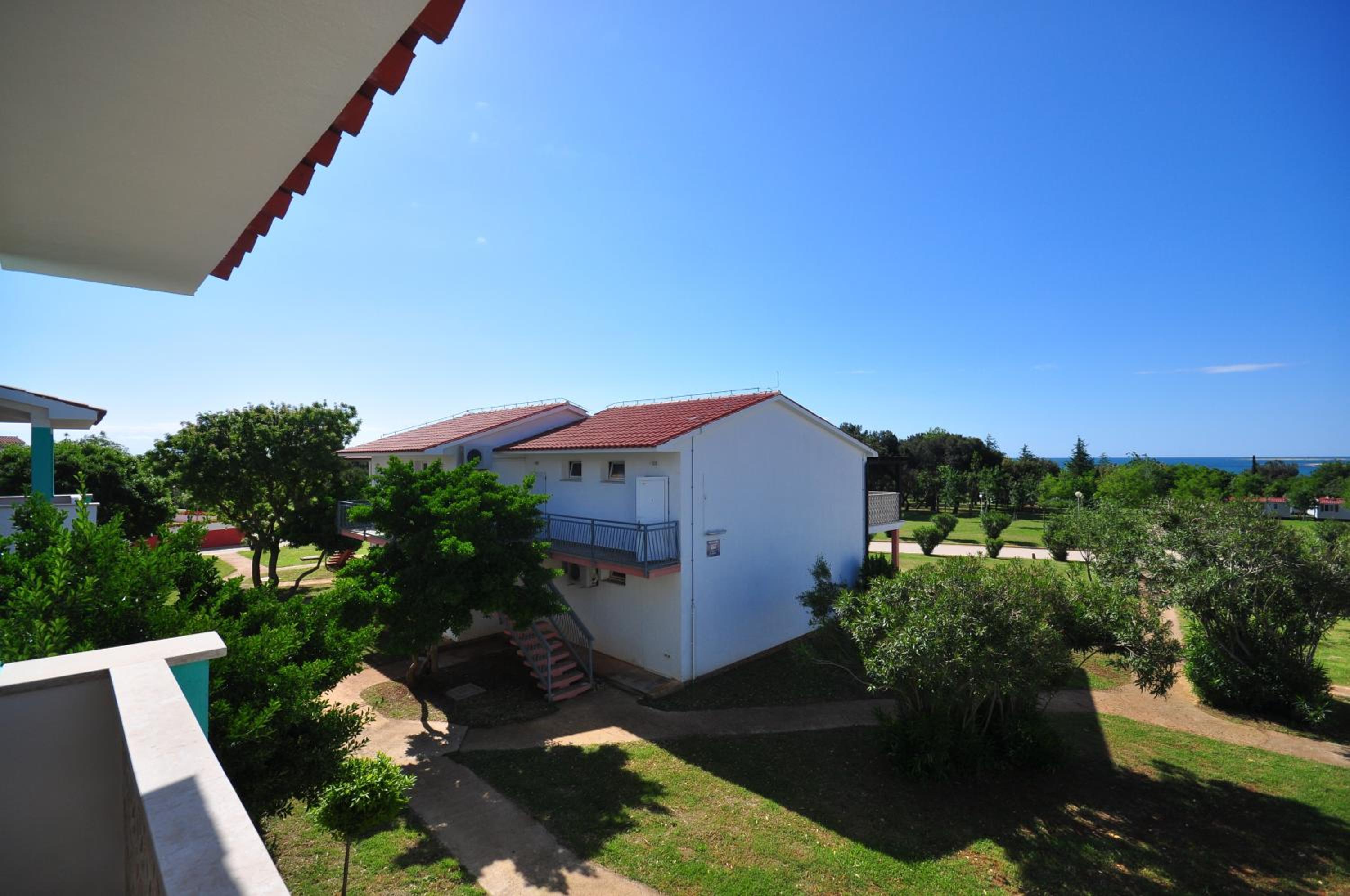 Kazela Apartments