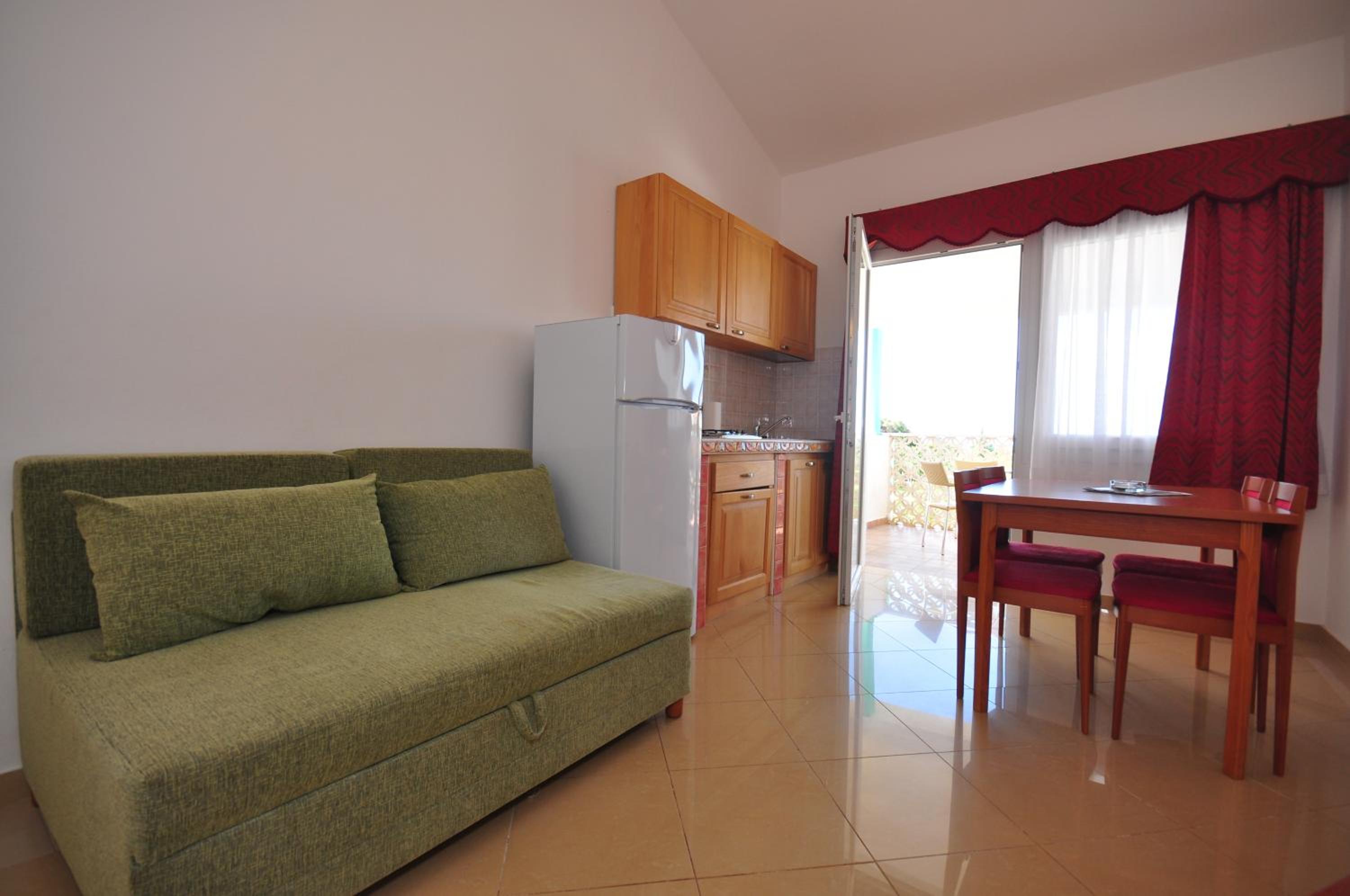 Kazela Apartments