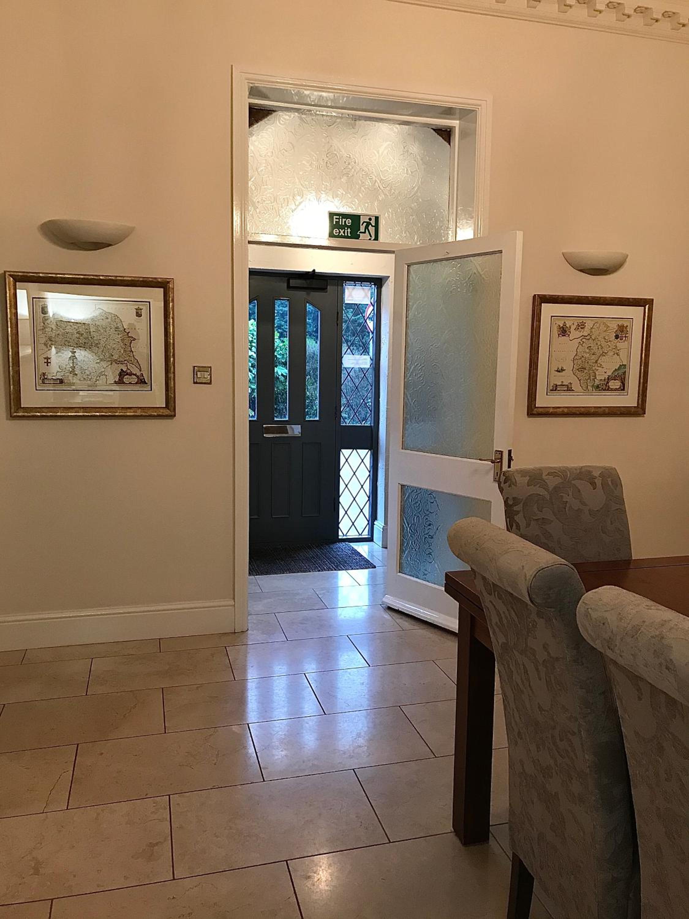 Bridge Farm Hotel