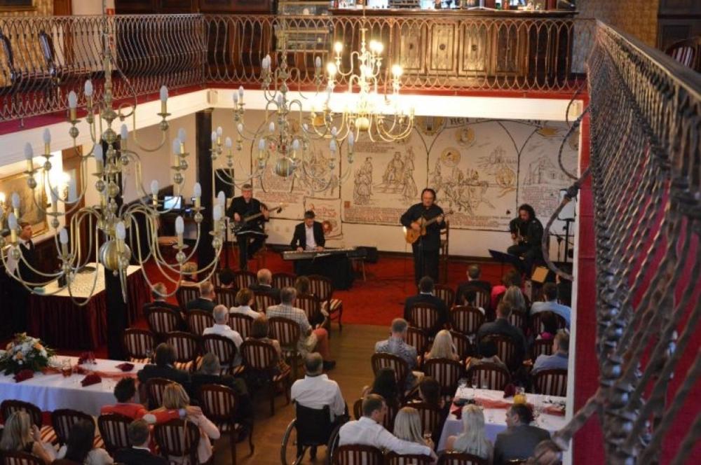 banquet hall