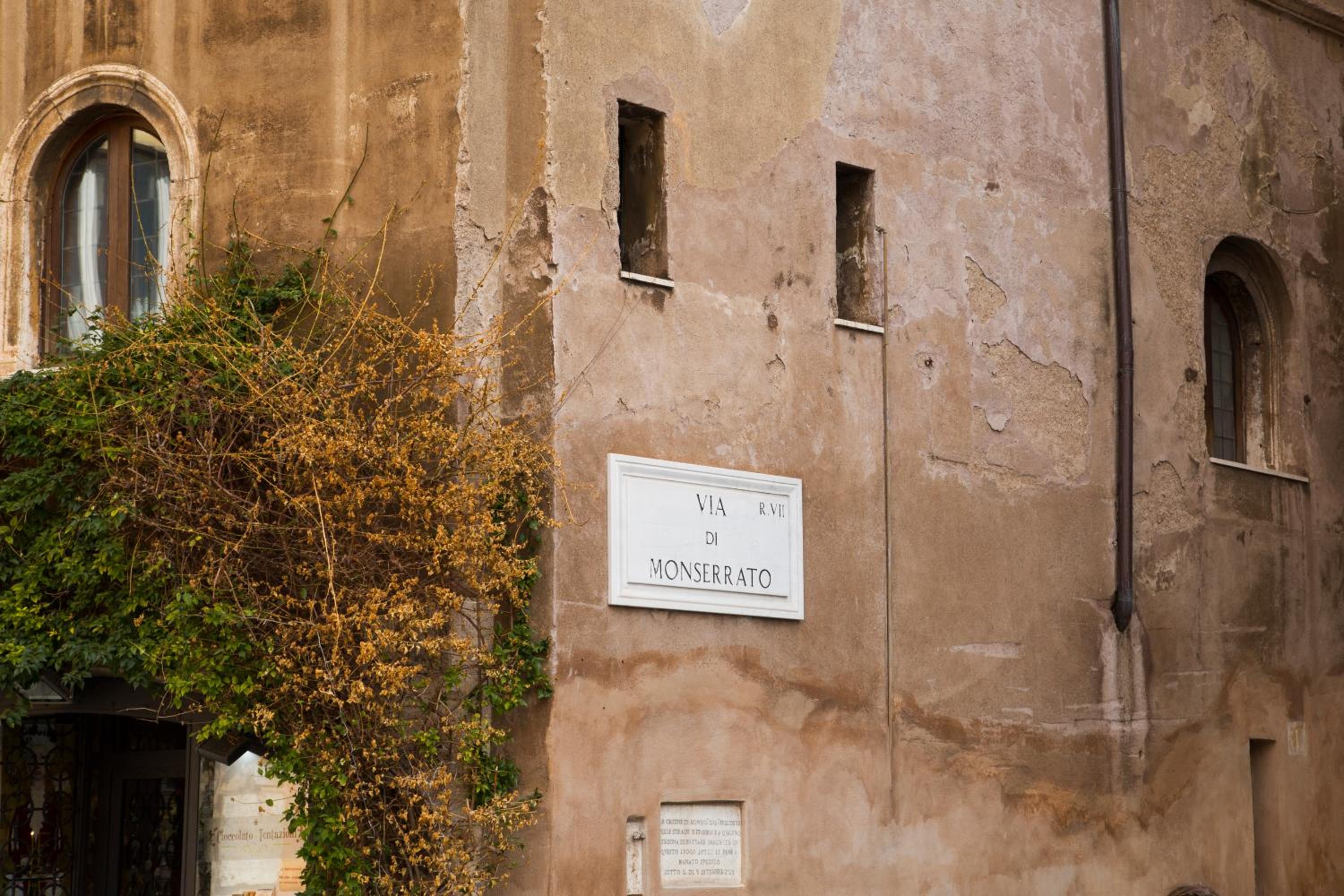 TrastevereHome - Central Monserrato House with Balcony