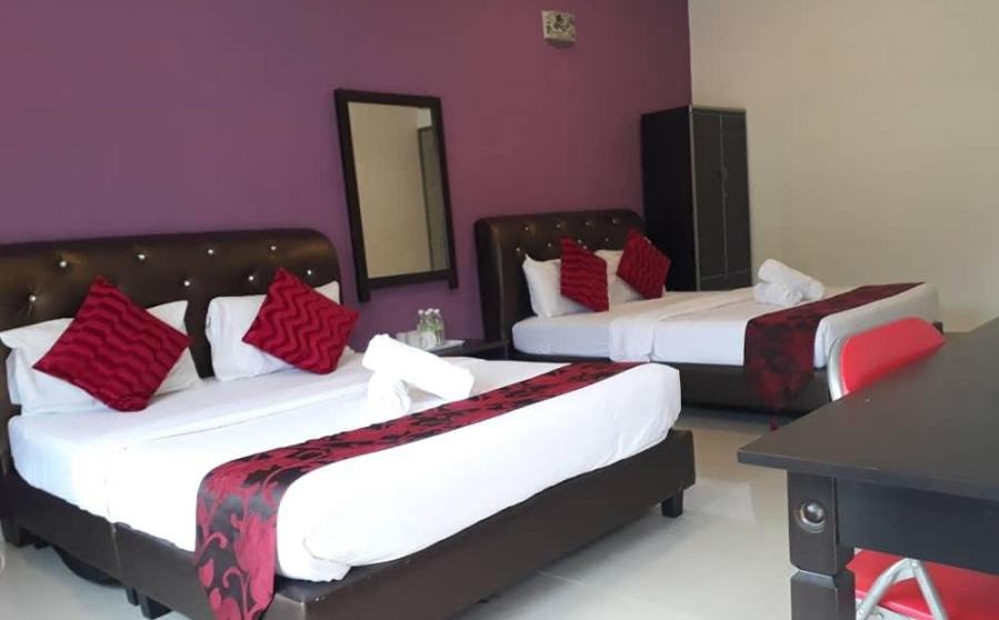 Max Ferringhi Hotel