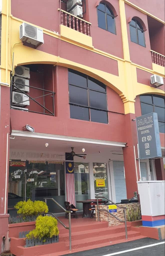 Max Ferringhi Hotel