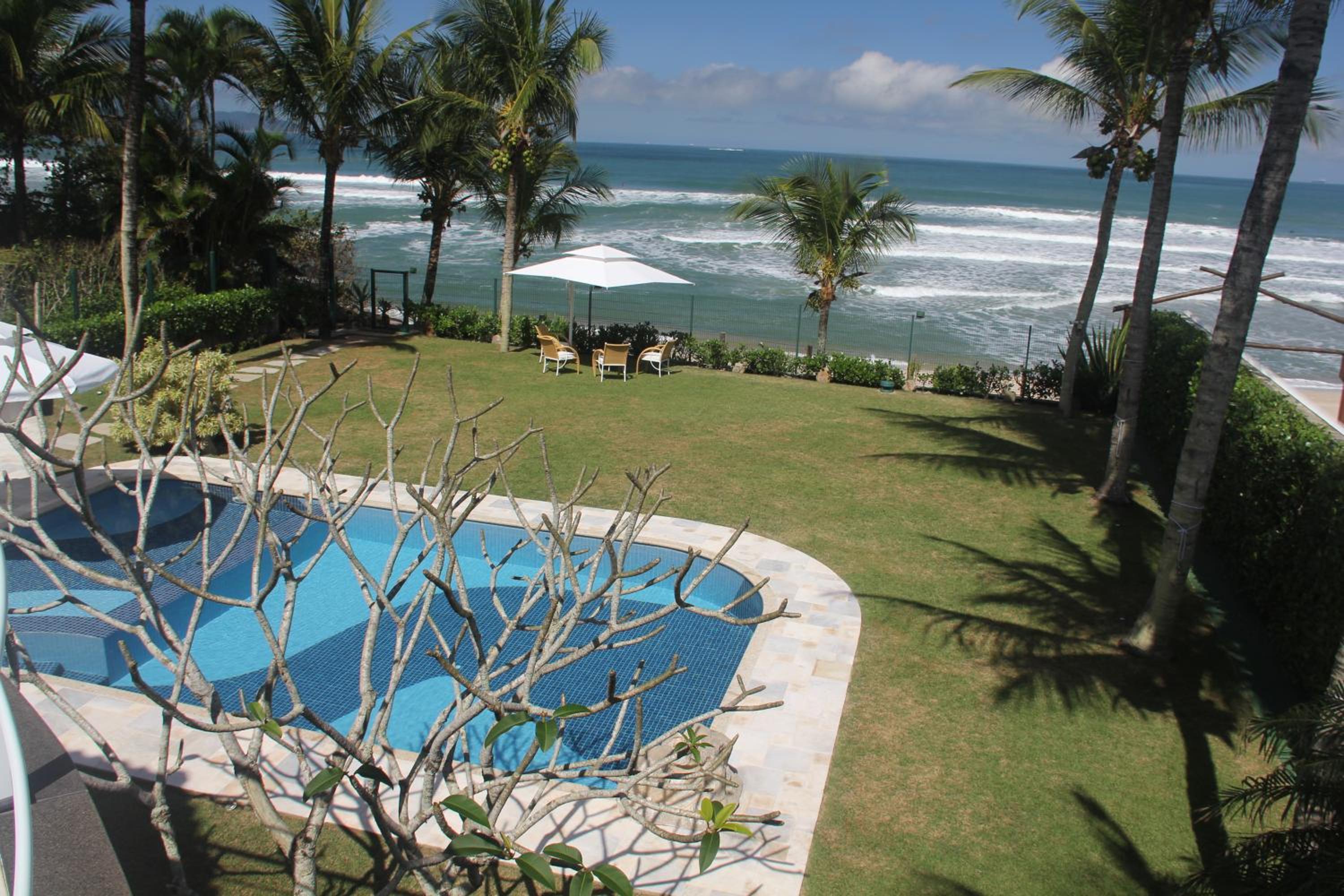 Casa Maresias - Pé na Areia
