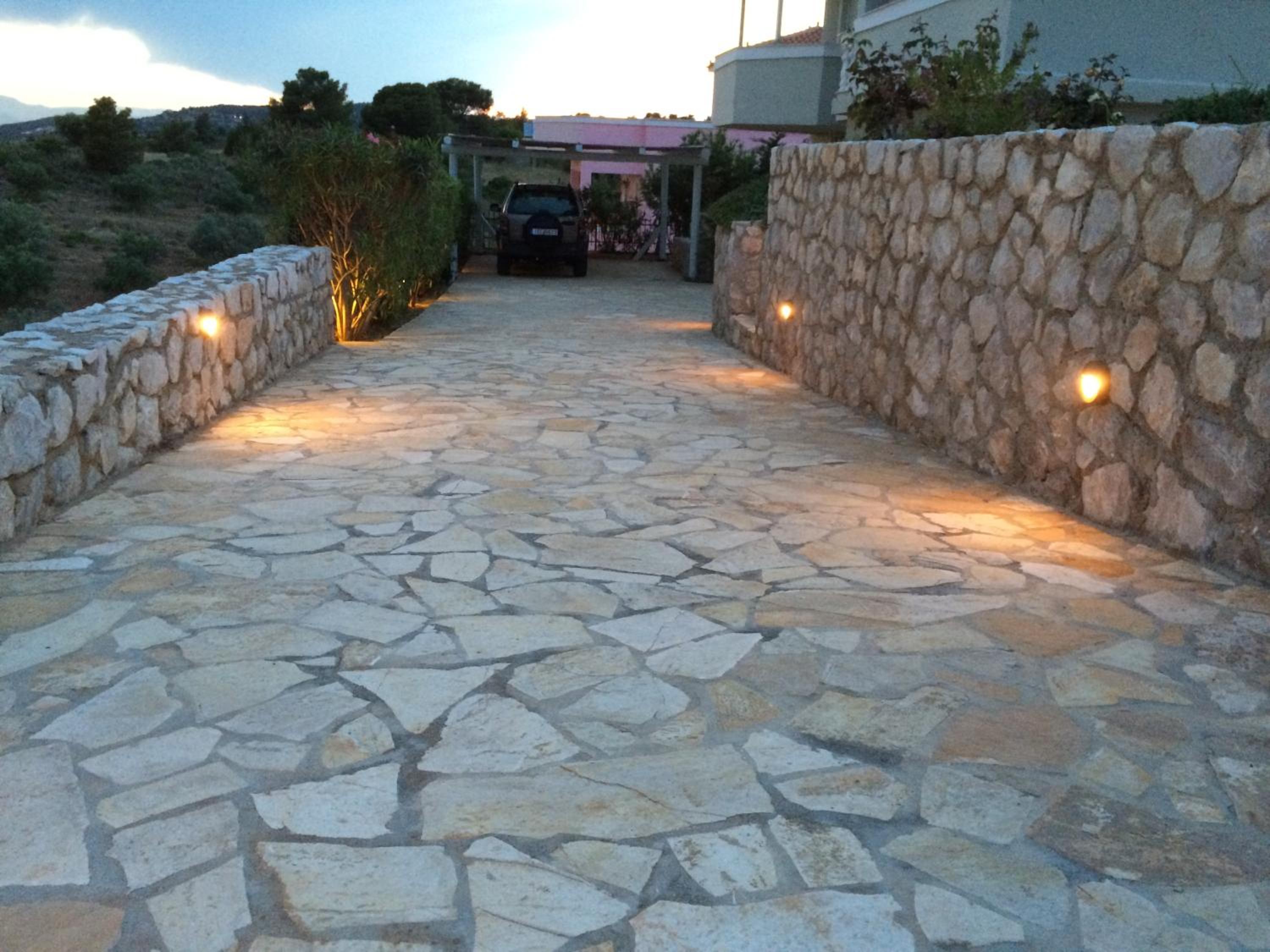 Cozy vacation home photo 3