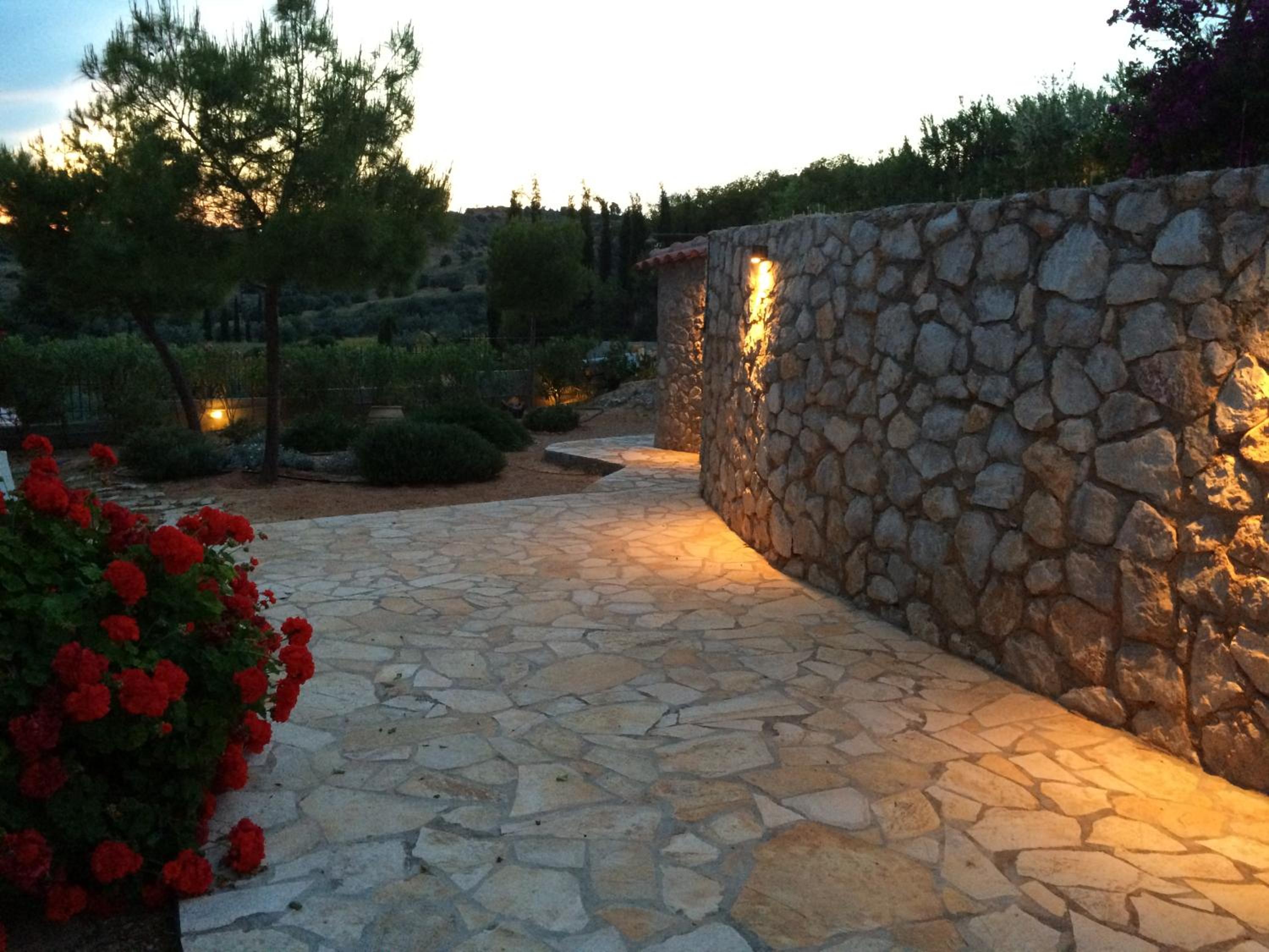 Cozy vacation home photo 4