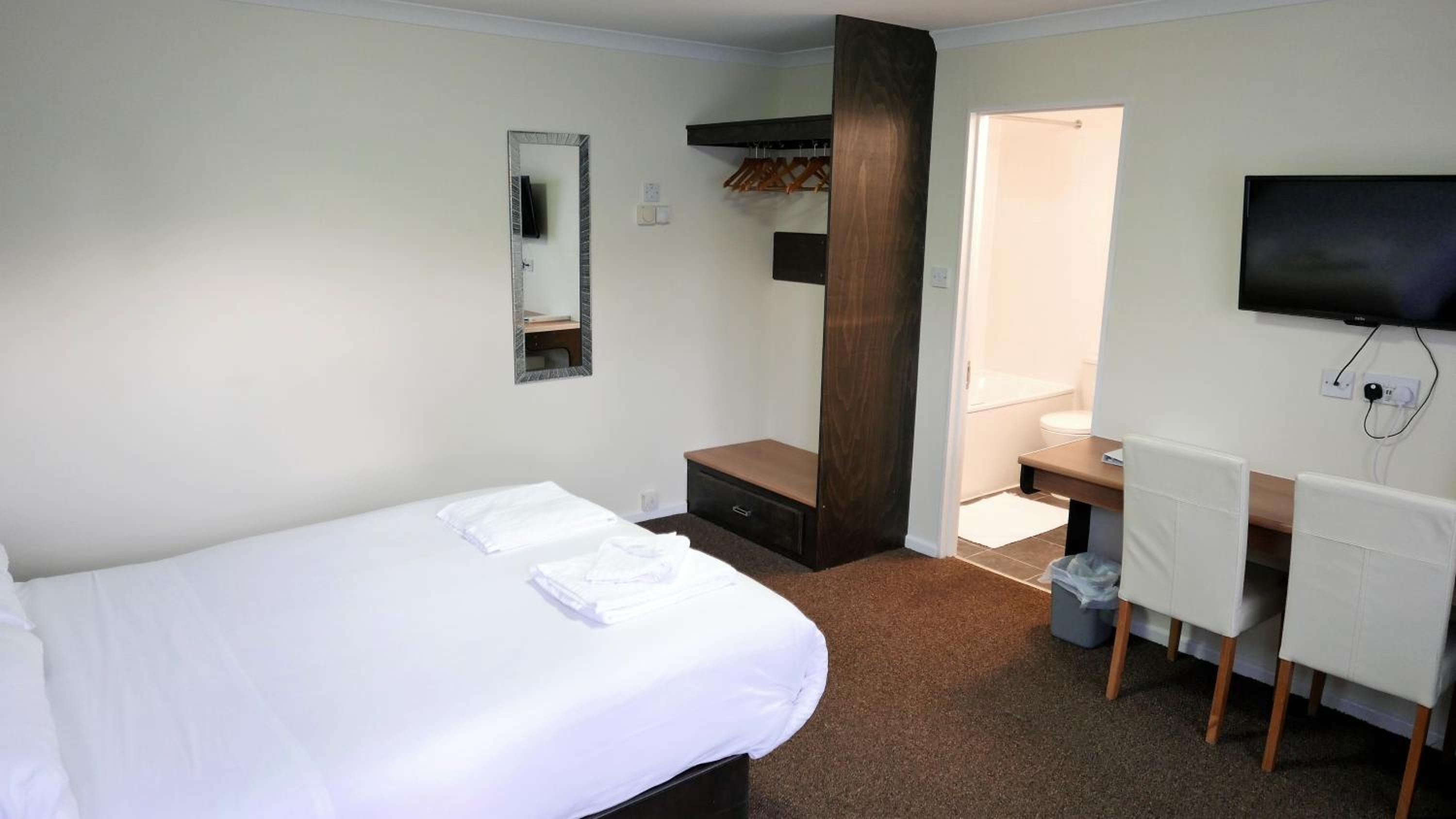 Warrens Village Motel and Self Catering view 2