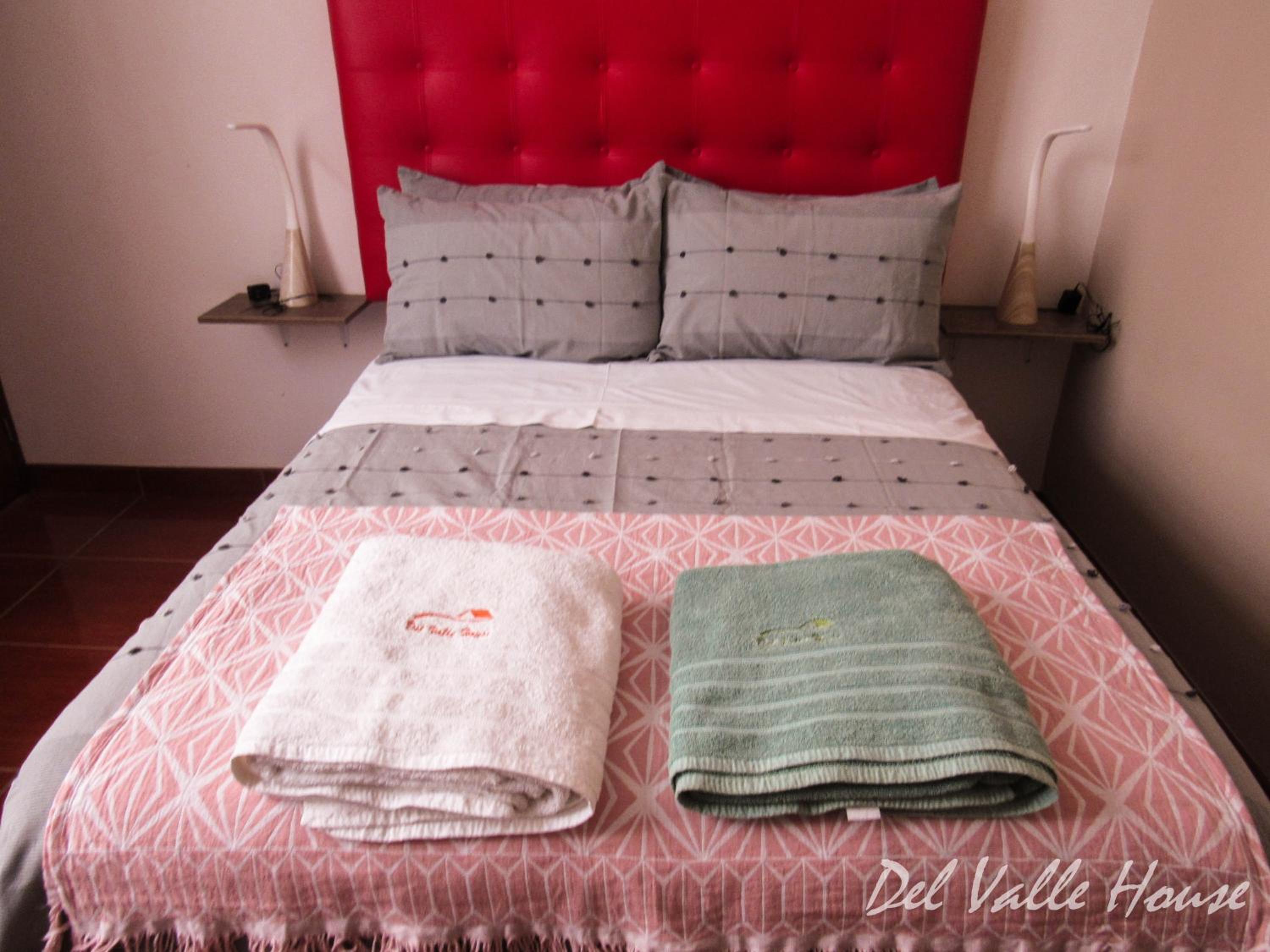 Del Valle House
