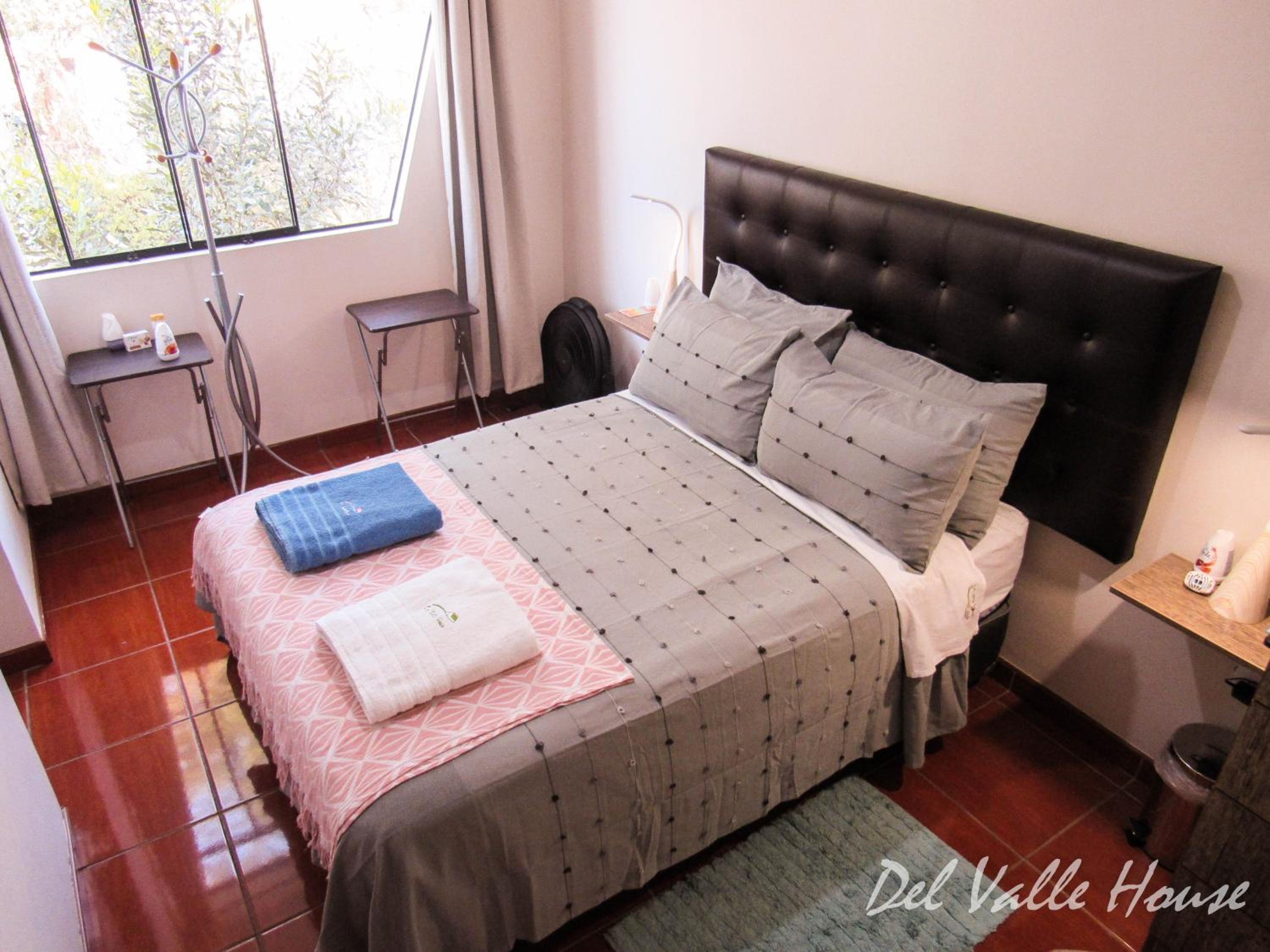 Del Valle House