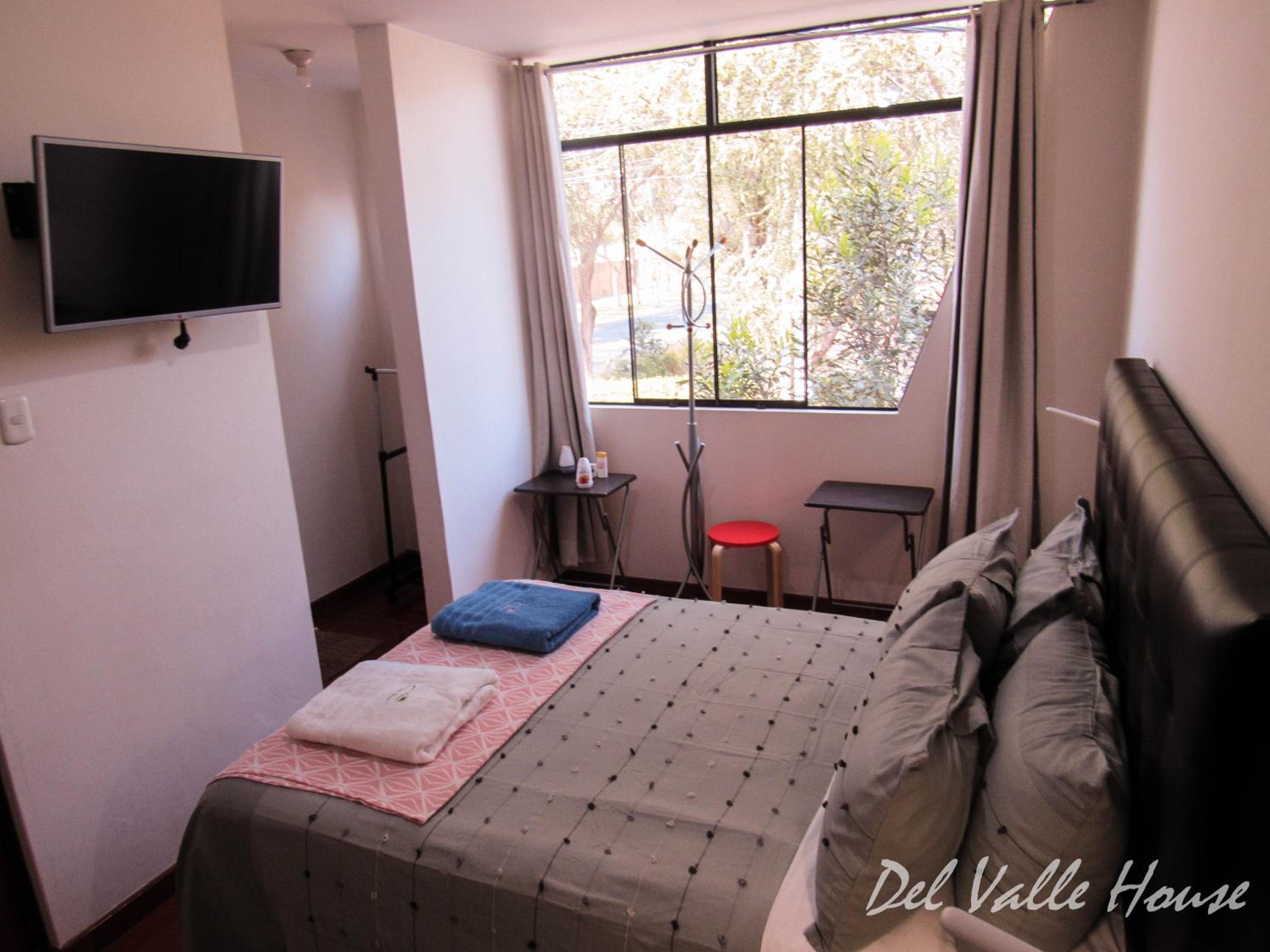 Del Valle House